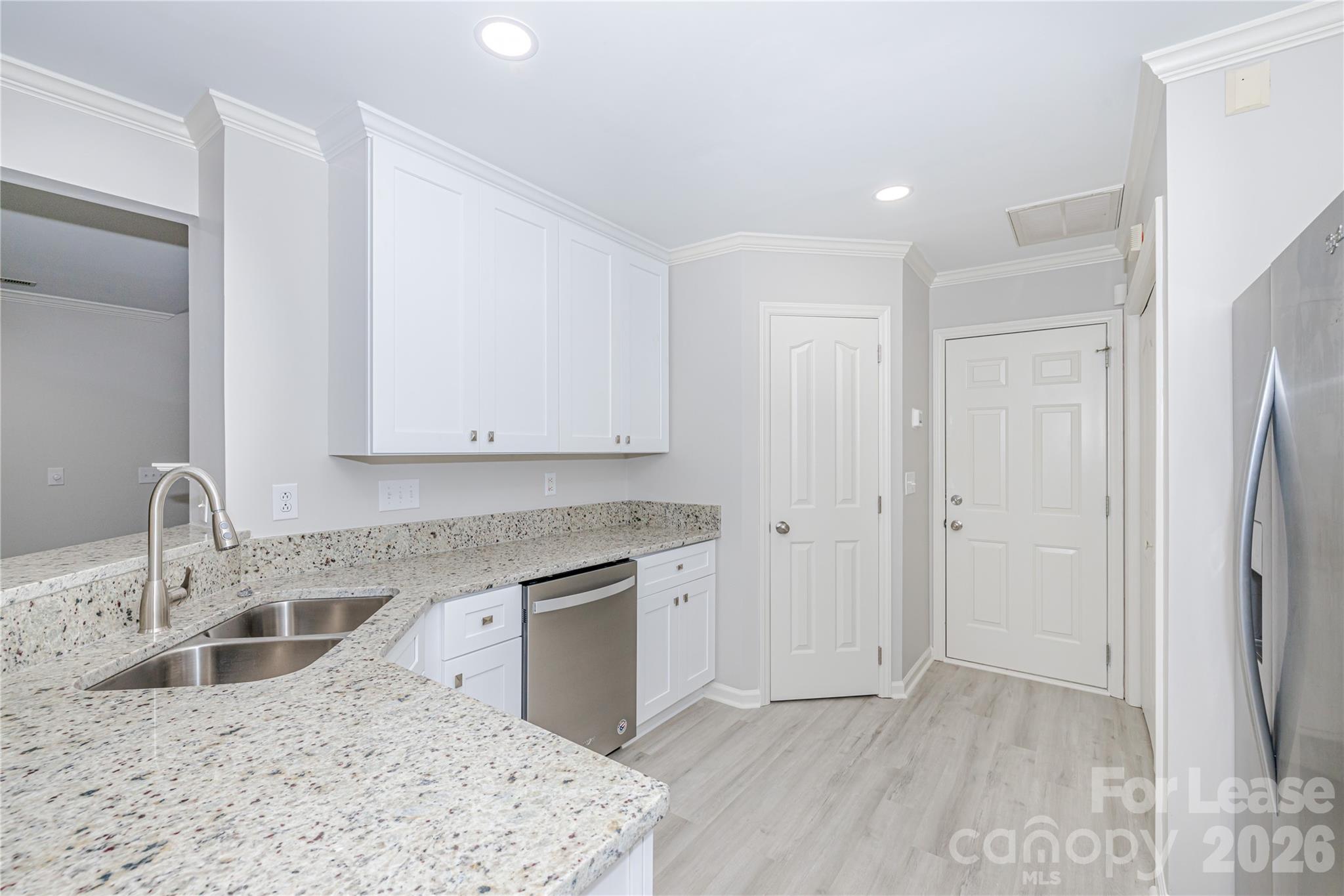 4412158 Property Photo 14