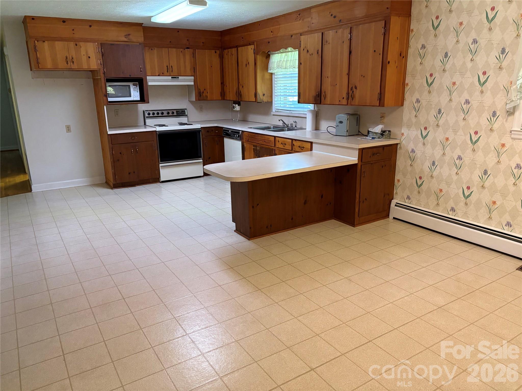 2841 Emory Road Property Photo 2