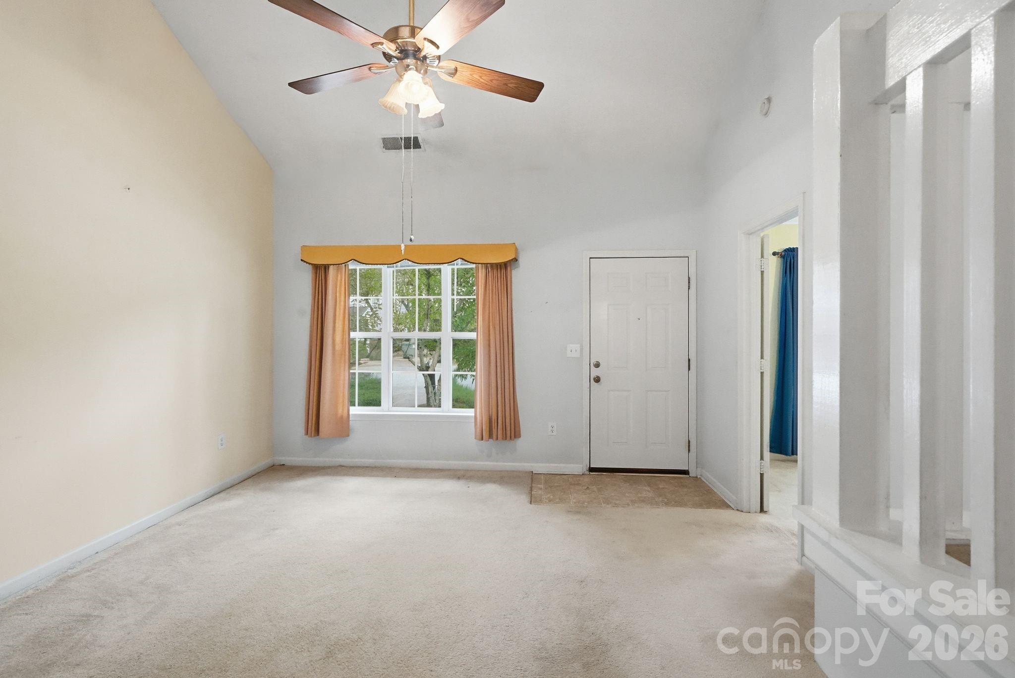 636 Emerald Cove Drive Property Photo 3