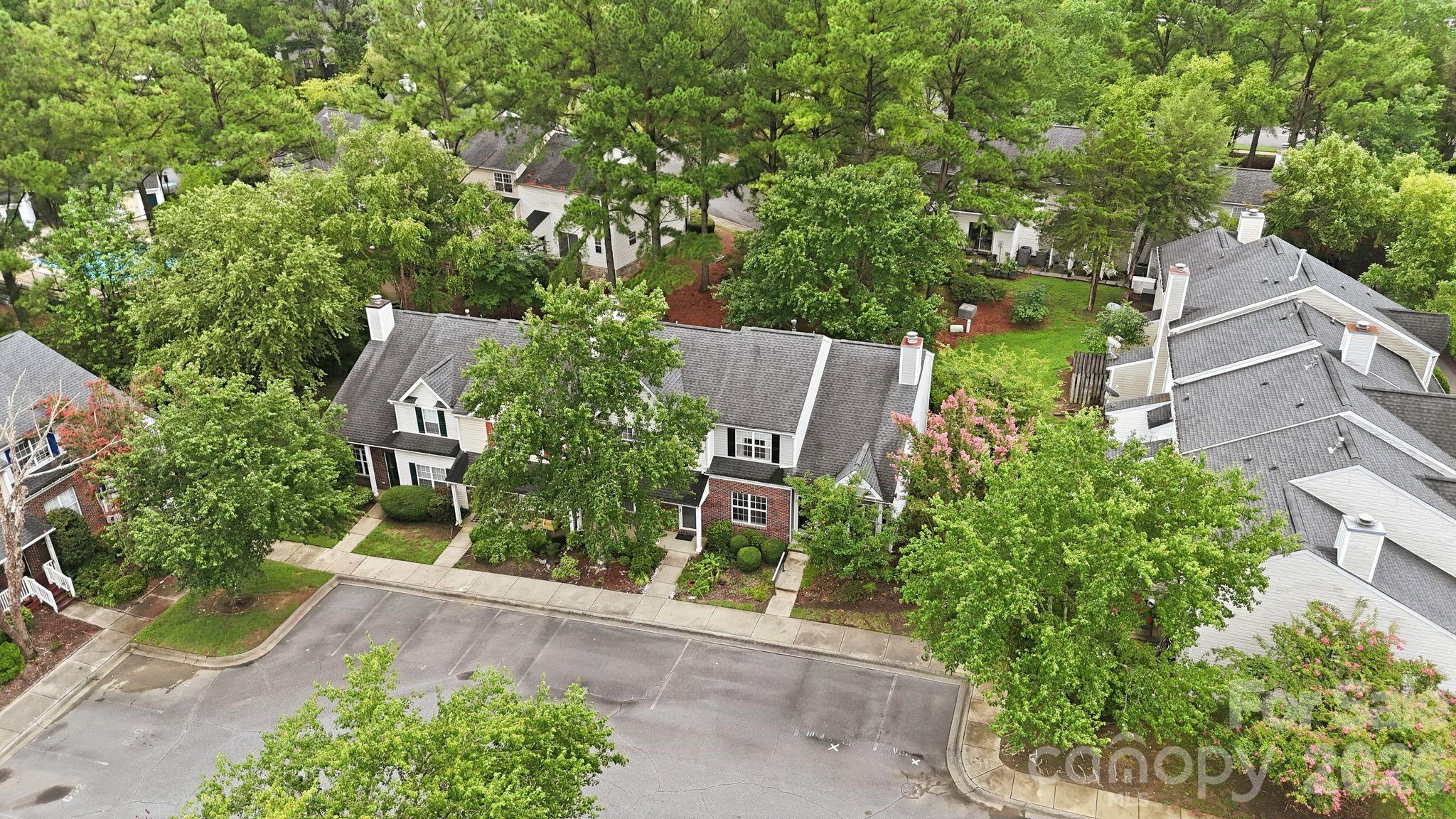 636 Emerald Cove Drive Property Photo 14