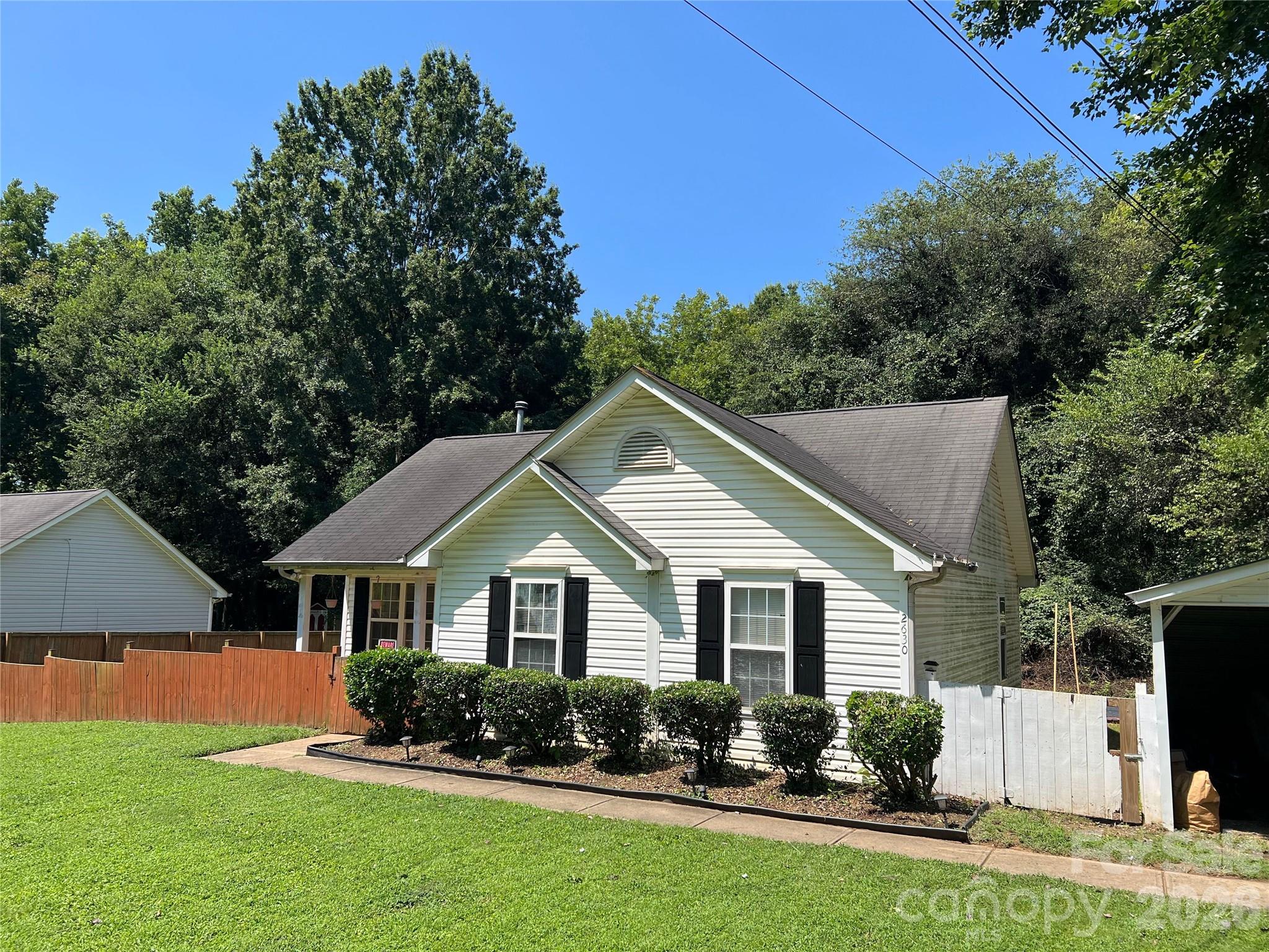 2630 Larry Drive Property Photo 2