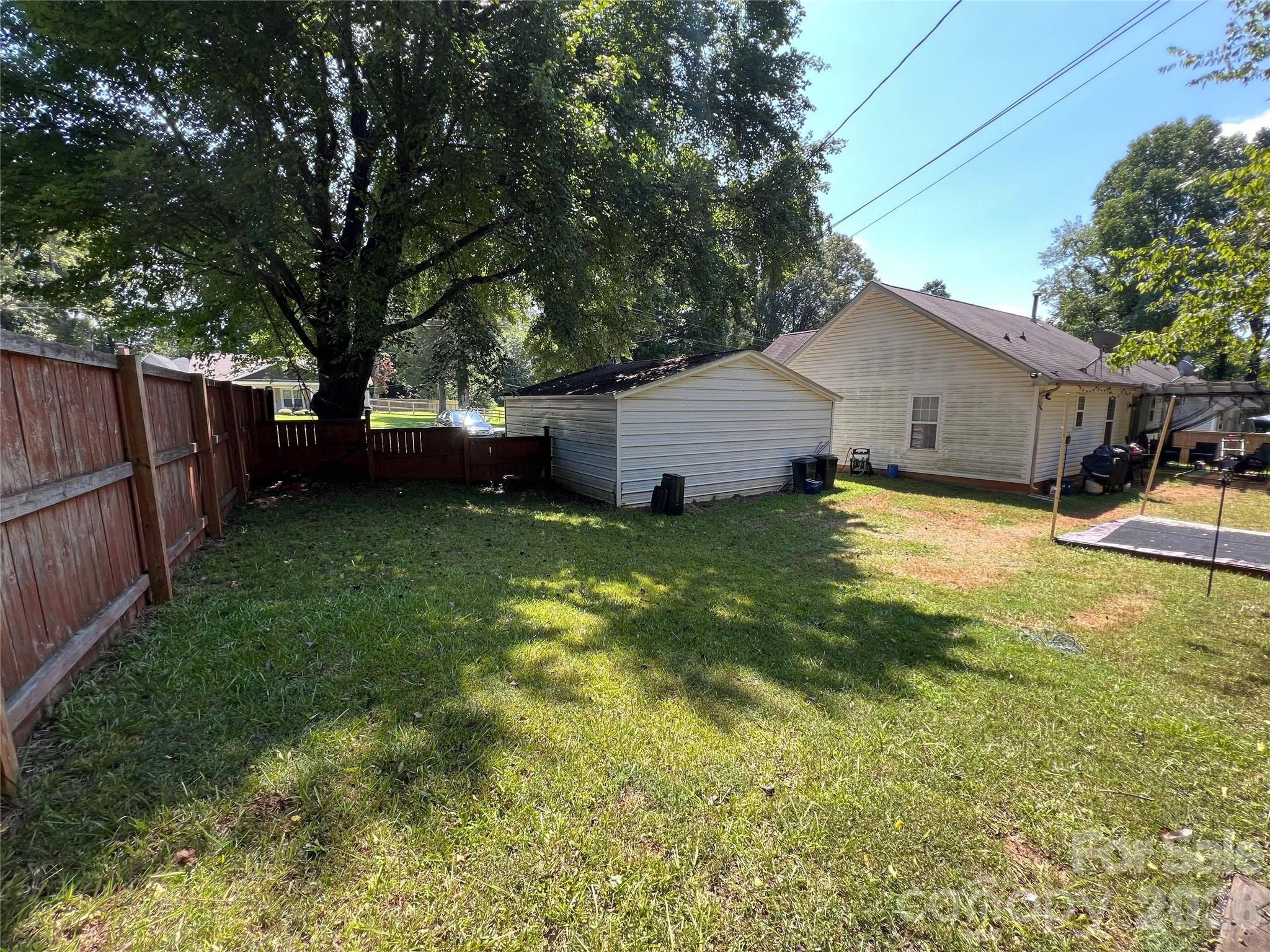 2630 Larry Drive Property Photo 6