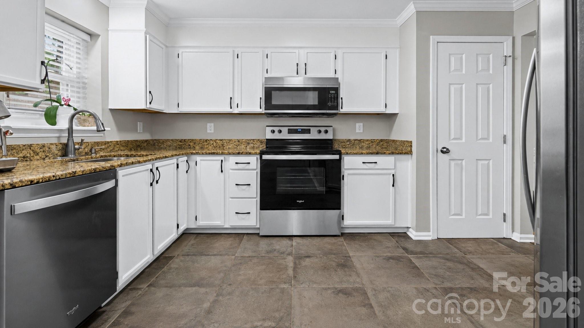 7602 Wynstone Ridge Property Photo 12