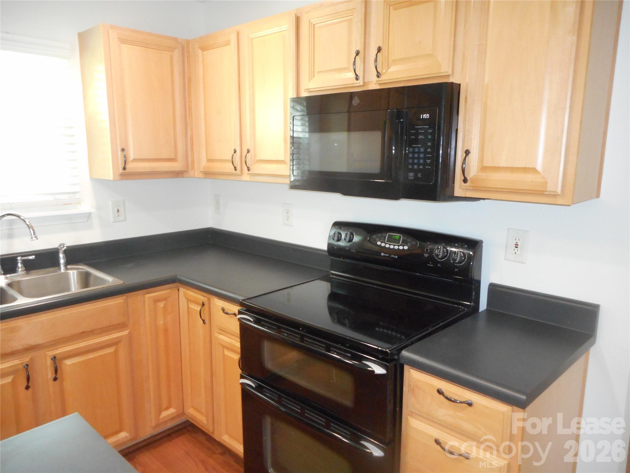 322 Deep Water Lane Property Photo 7