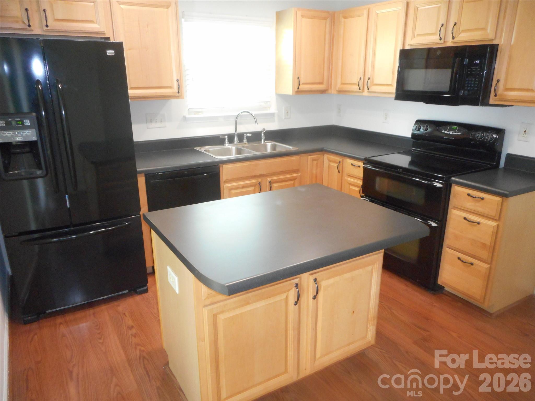 322 Deep Water Lane Property Photo 9
