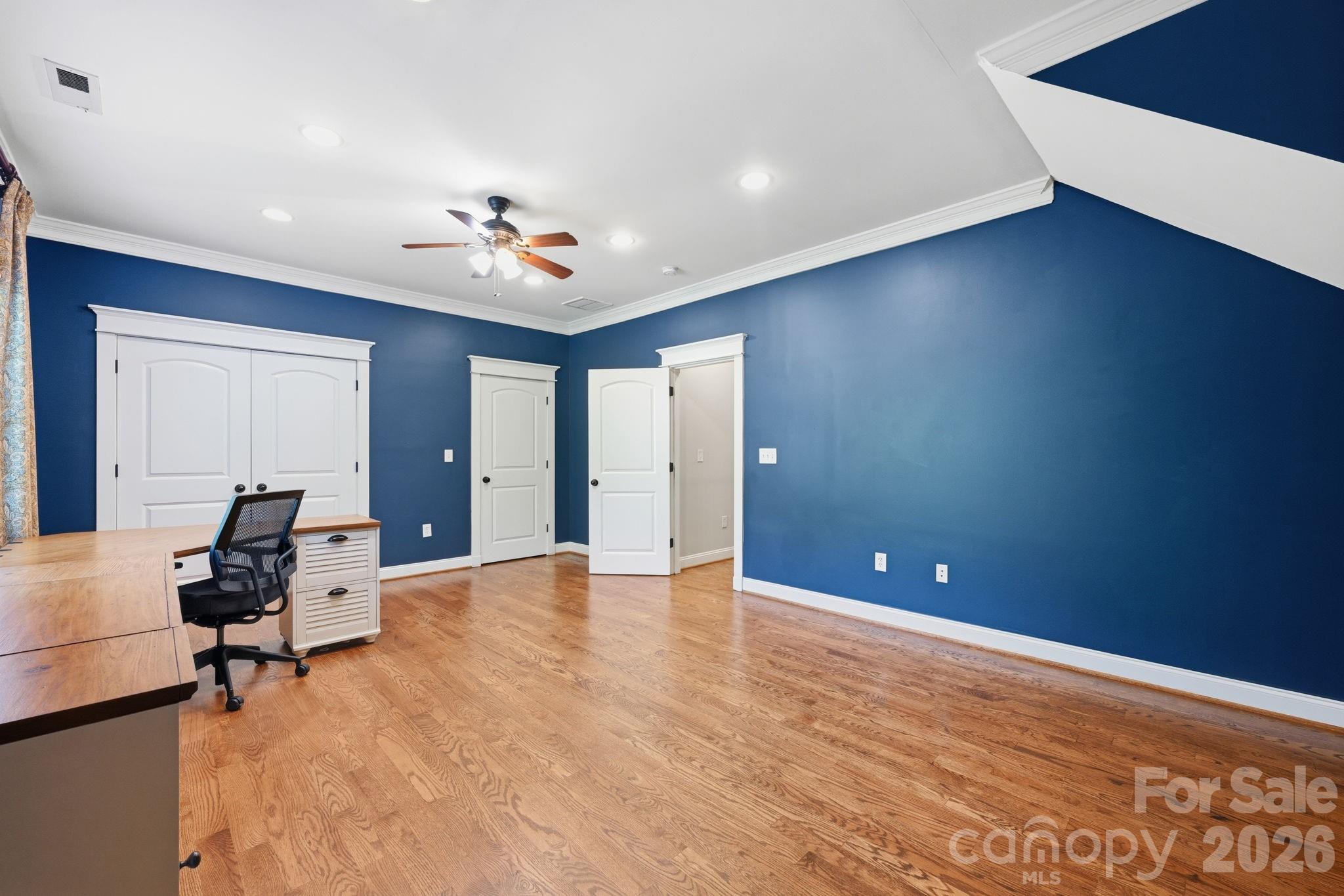 121 E Callicutt Trail Property Photo 29