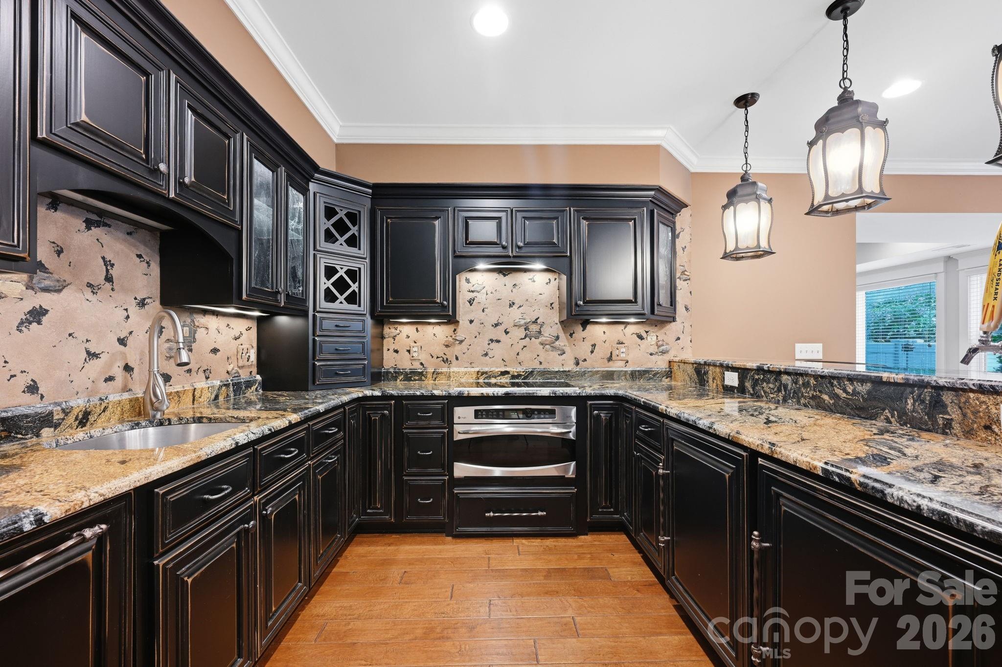 121 E Callicutt Trail Property Photo 36