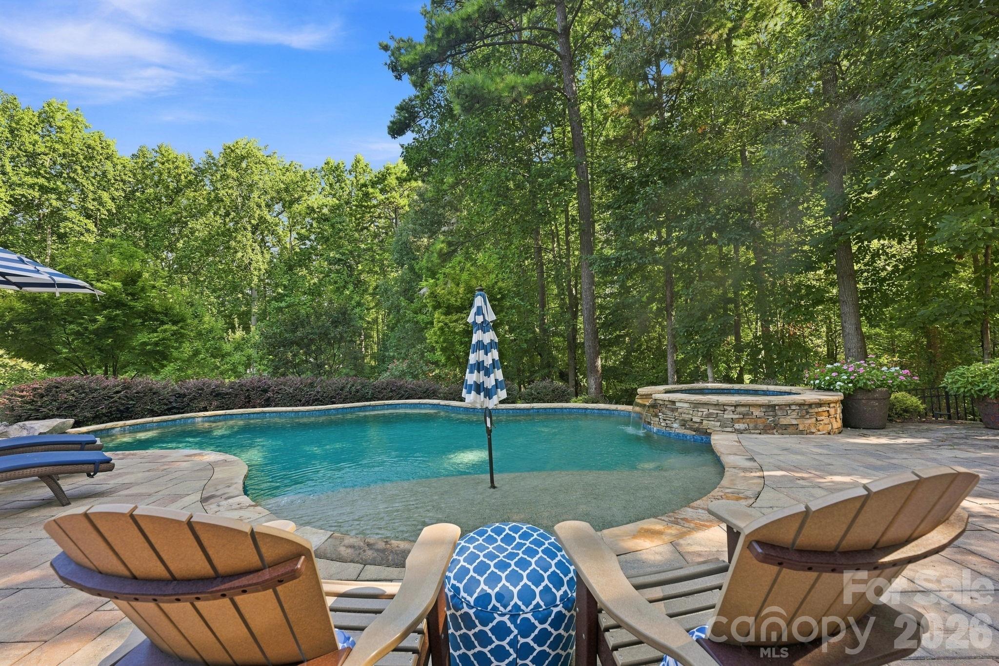 121 E Callicutt Trail Property Photo 42