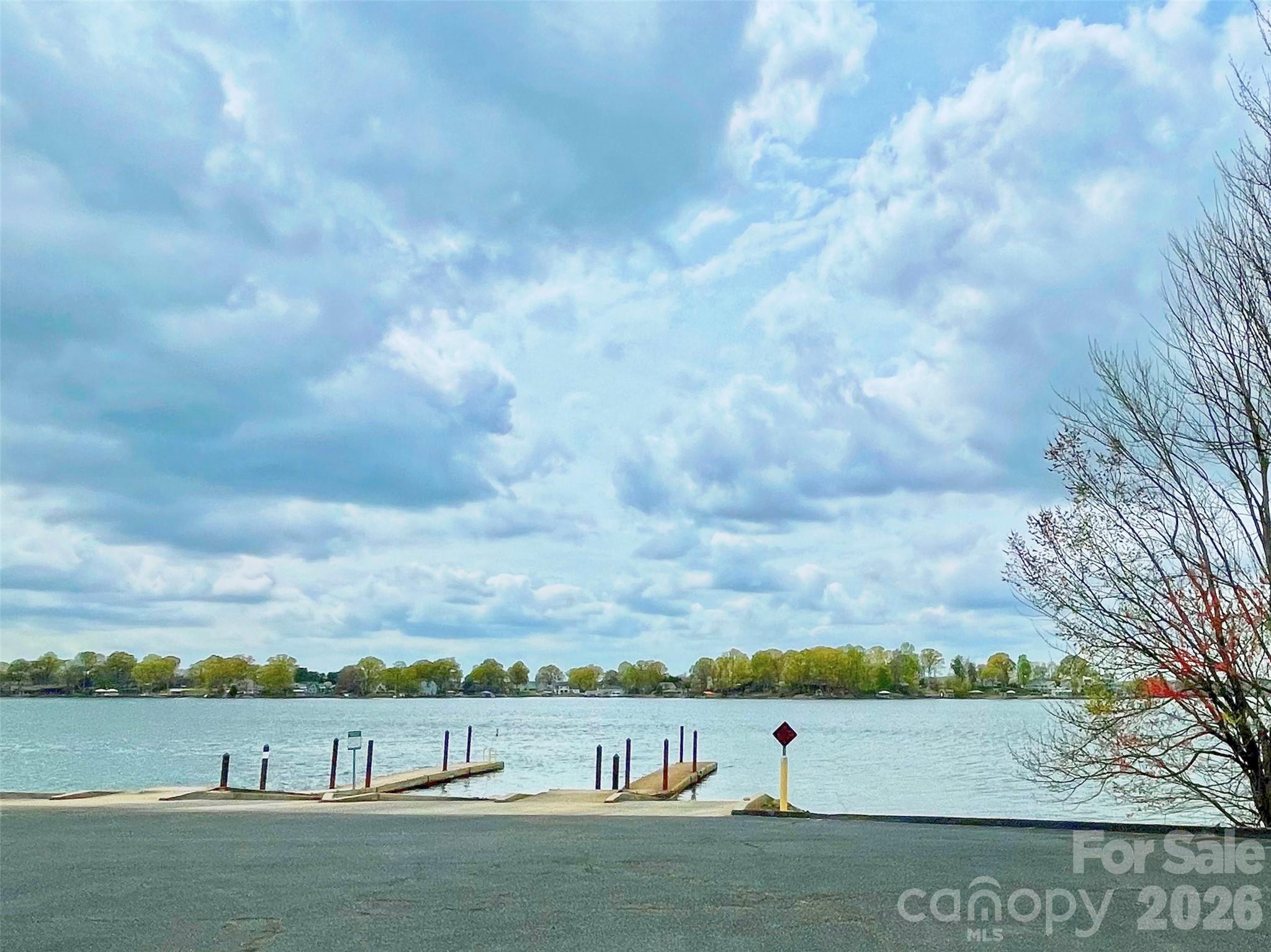 121 E Callicutt Trail Property Photo 48