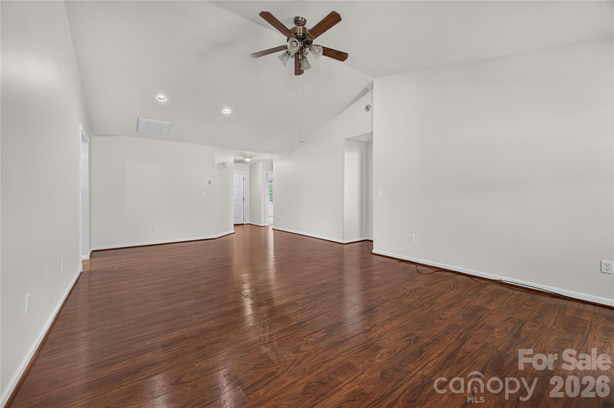 123 Lanceford Circle Property Photo 5