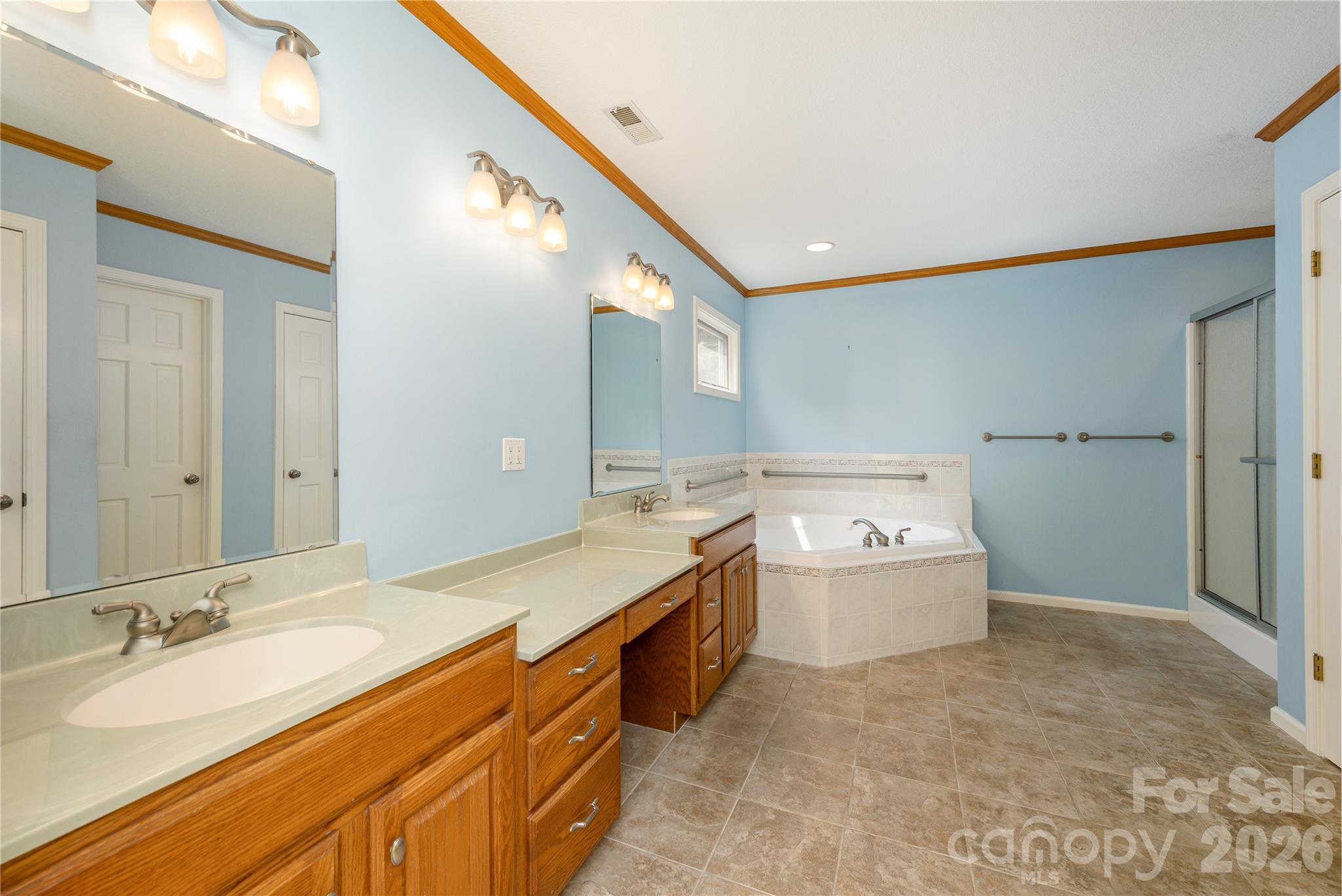 131 N Forge Crest Drive Property Photo 21