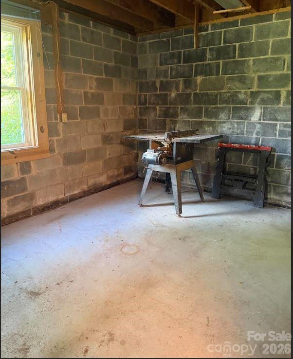 107 Flat Creek Drive Property Photo 23
