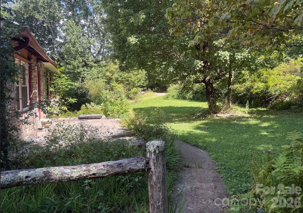 107 Flat Creek Drive Property Photo 26