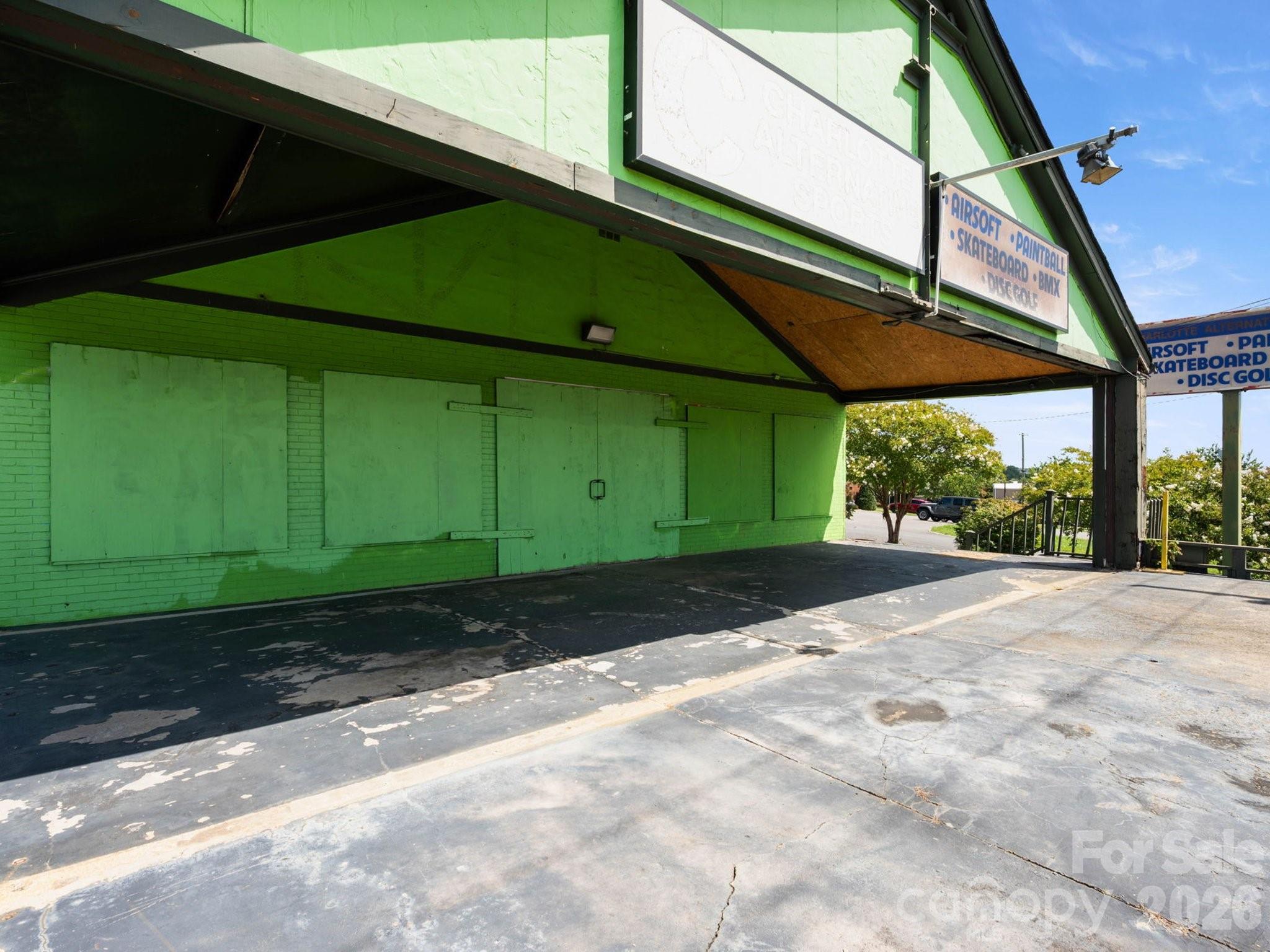 2150 E Franklin Boulevard Property Photo 5