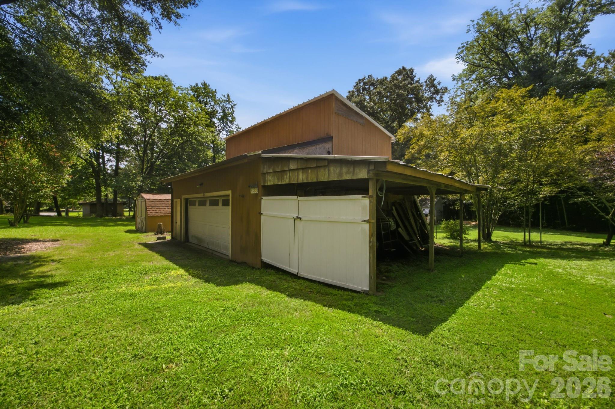 8016 Hedrick Circle Property Photo 9
