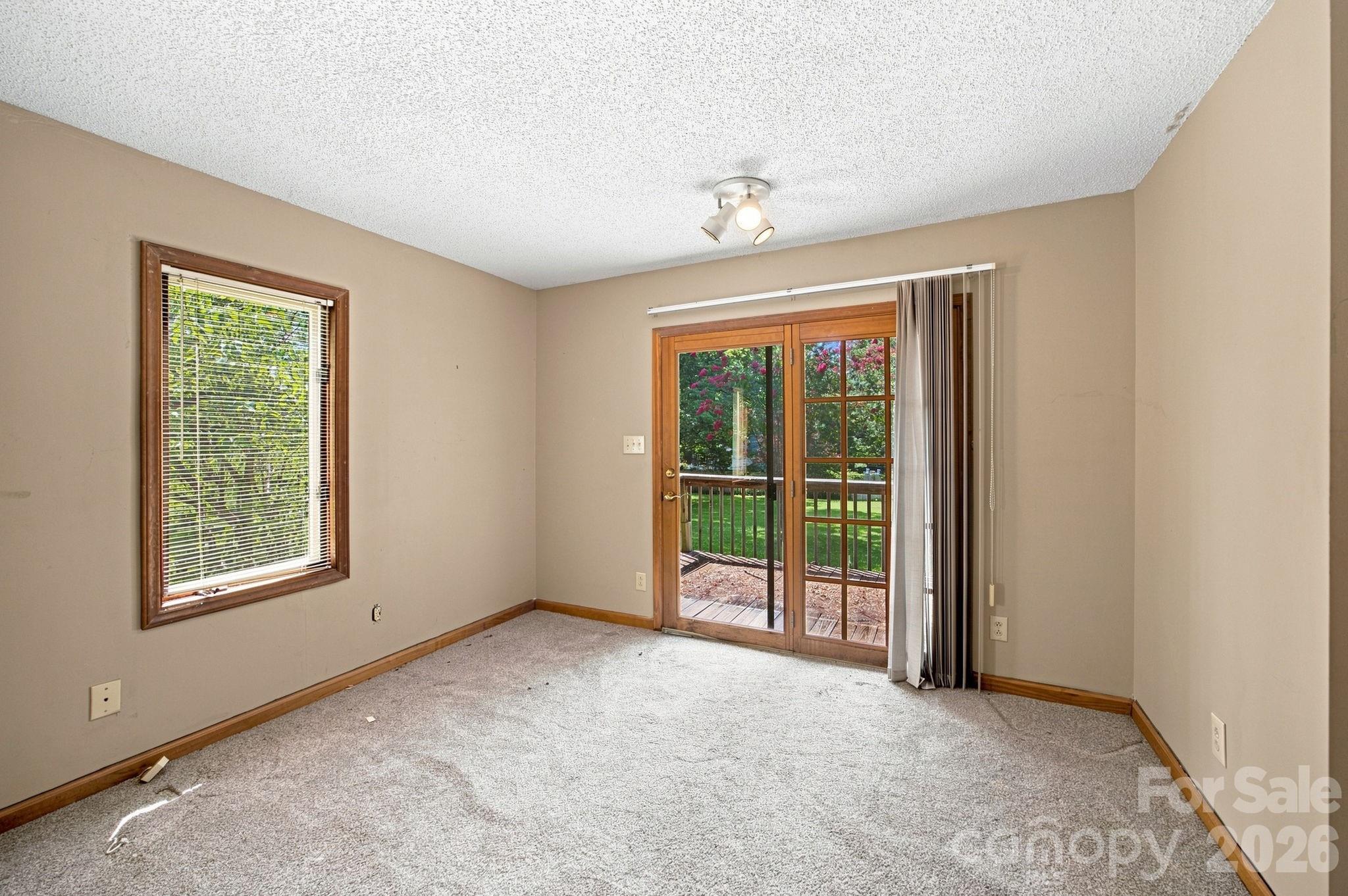 8016 Hedrick Circle Property Photo 32