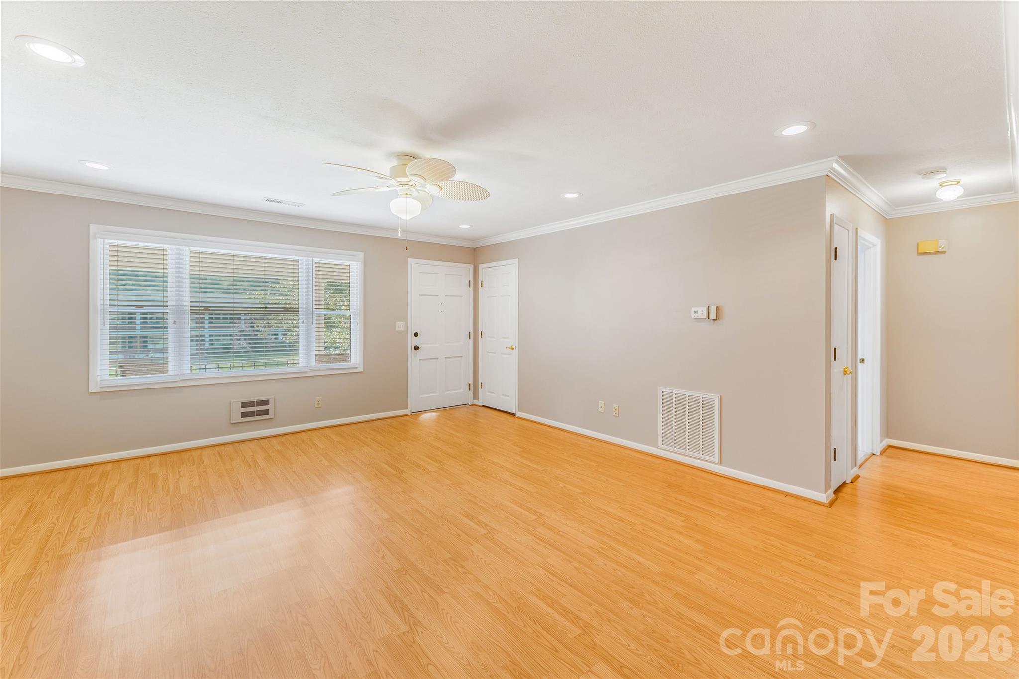 102 Boyd Drive 5c Property Photo 10