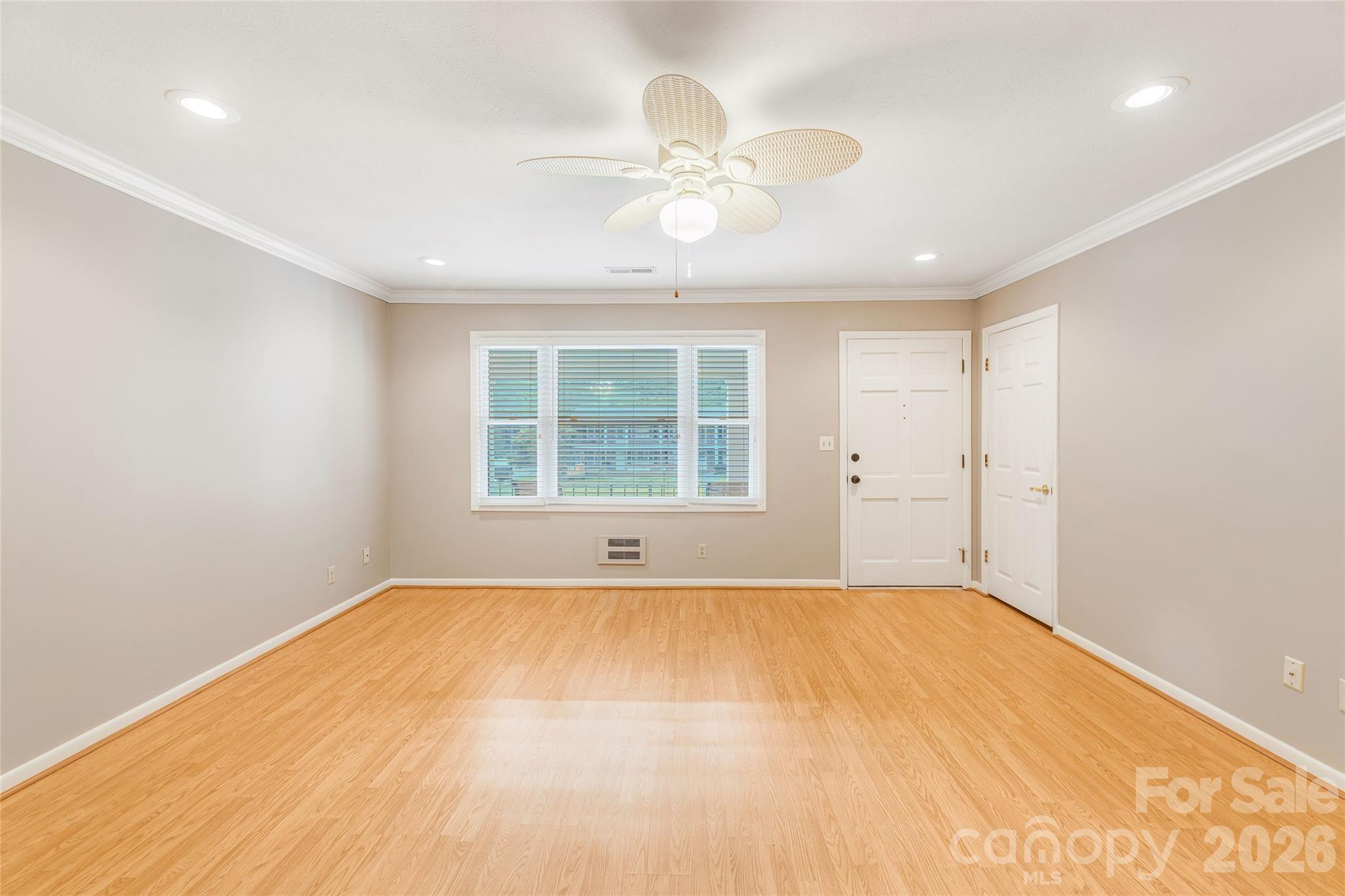 102 Boyd Drive 5c Property Photo 11