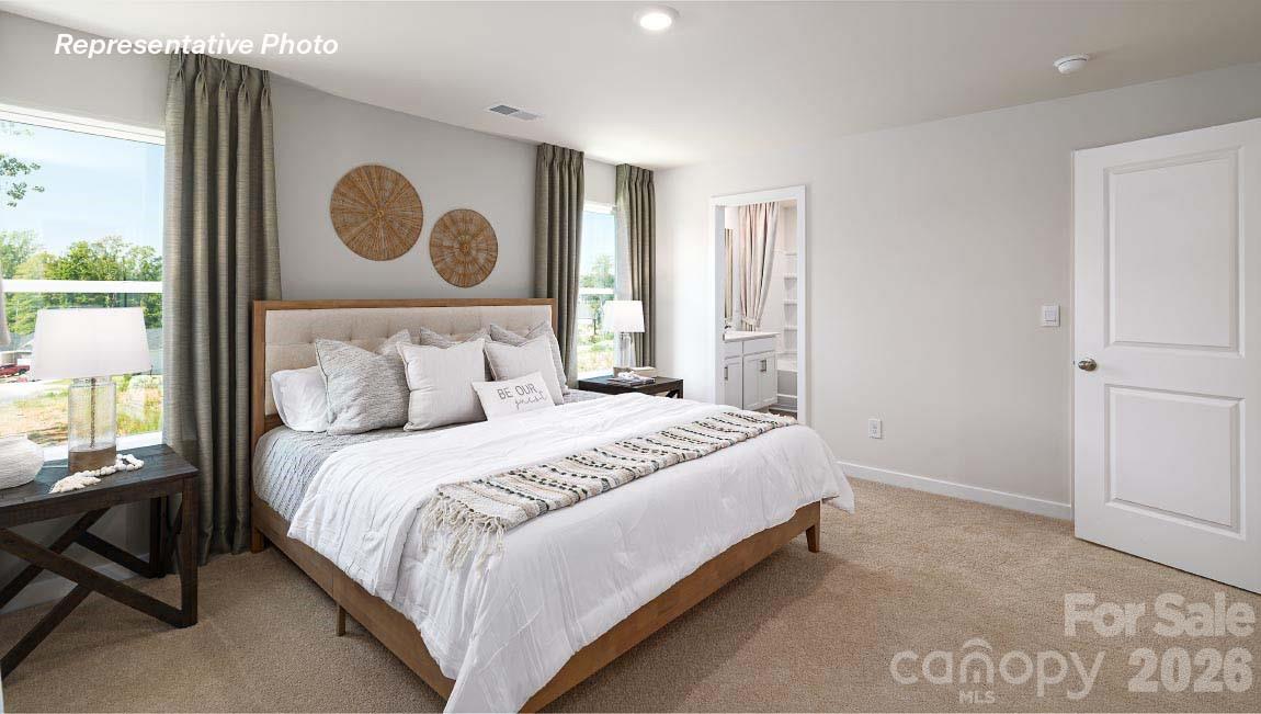 483 Dazzle Loop Property Photo 18