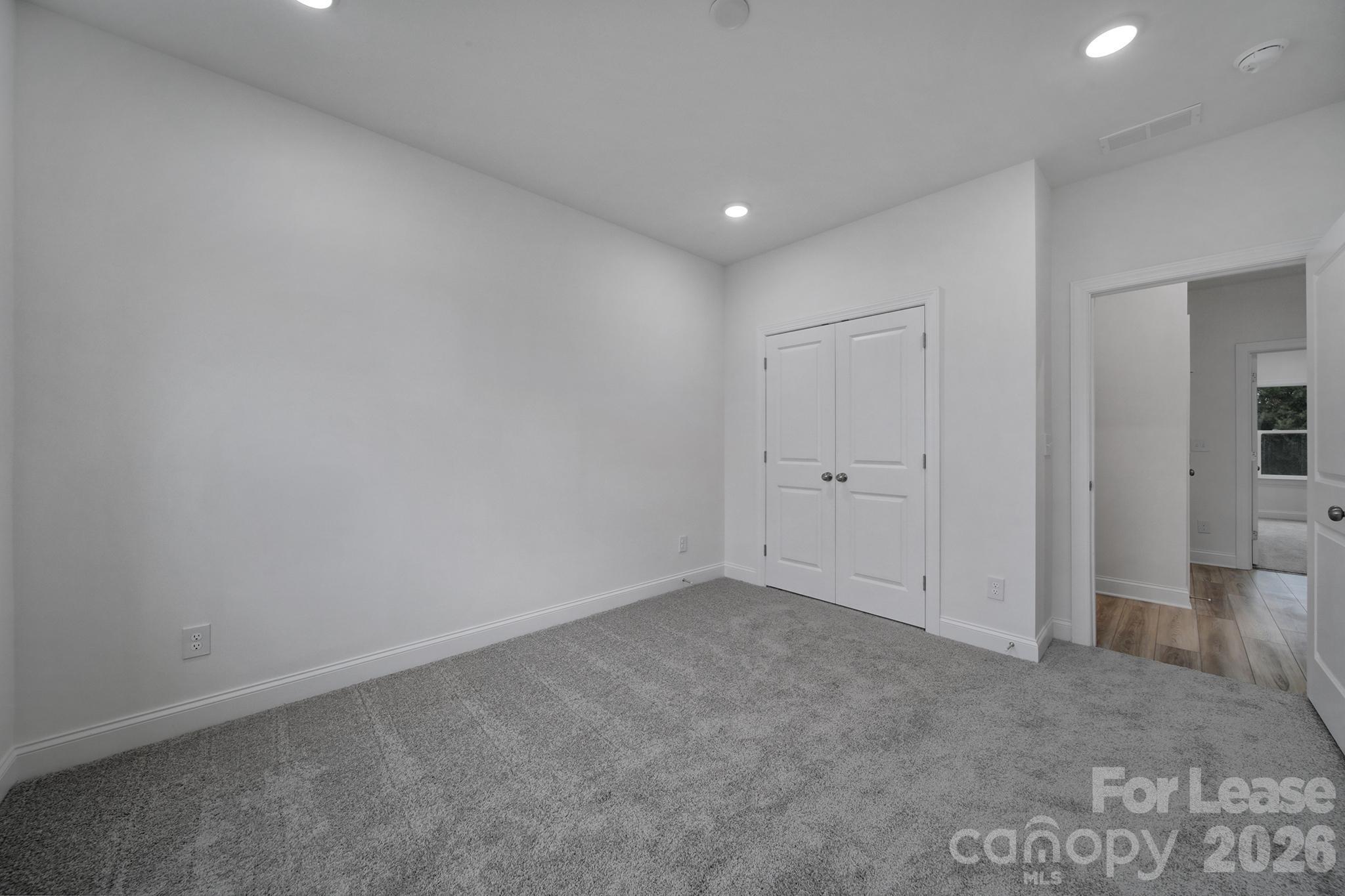 9220 Walnut Hill Road Property Photo 20