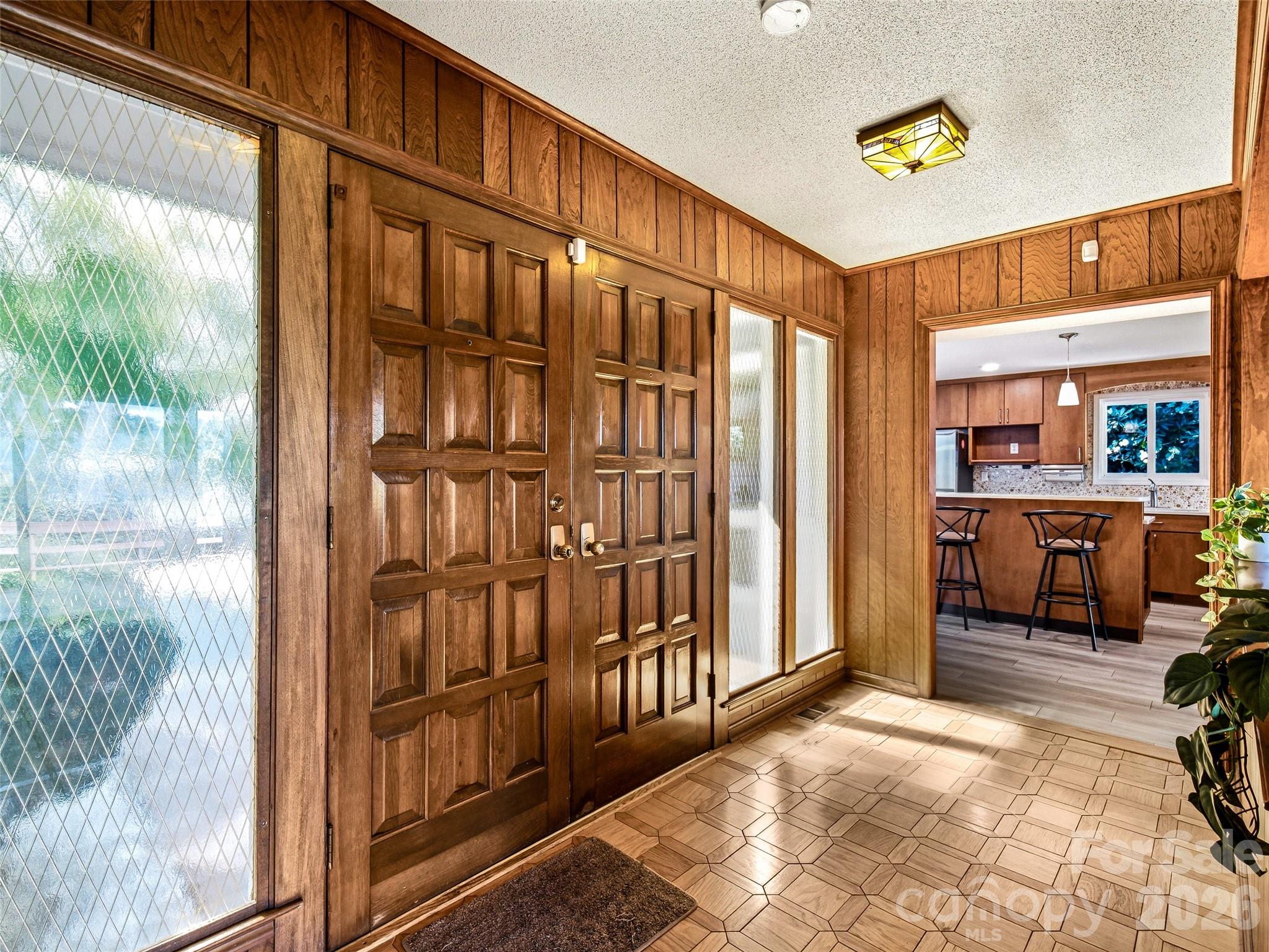 252 Middlemount Road Property Photo 6
