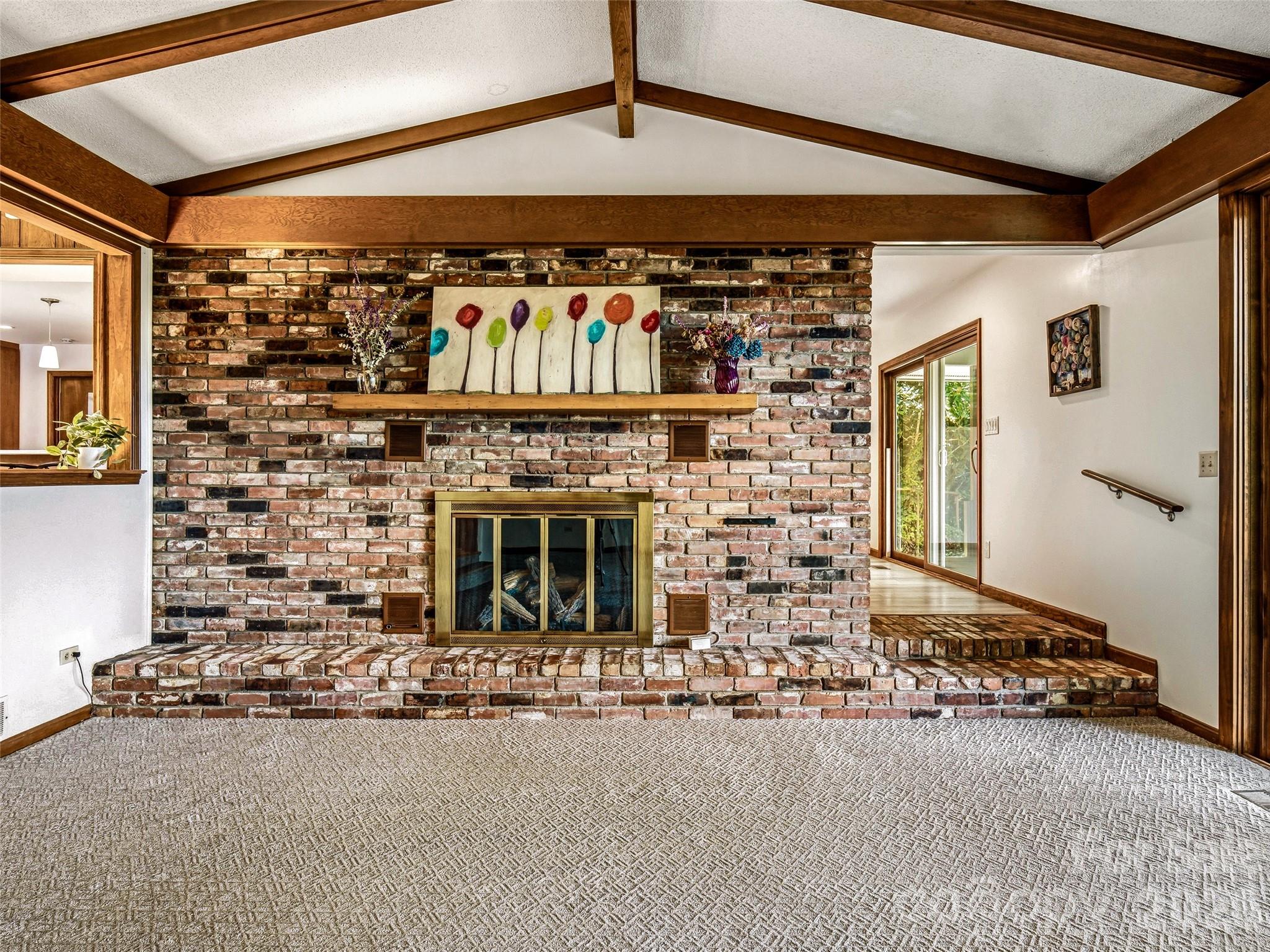 252 Middlemount Road Property Photo 12