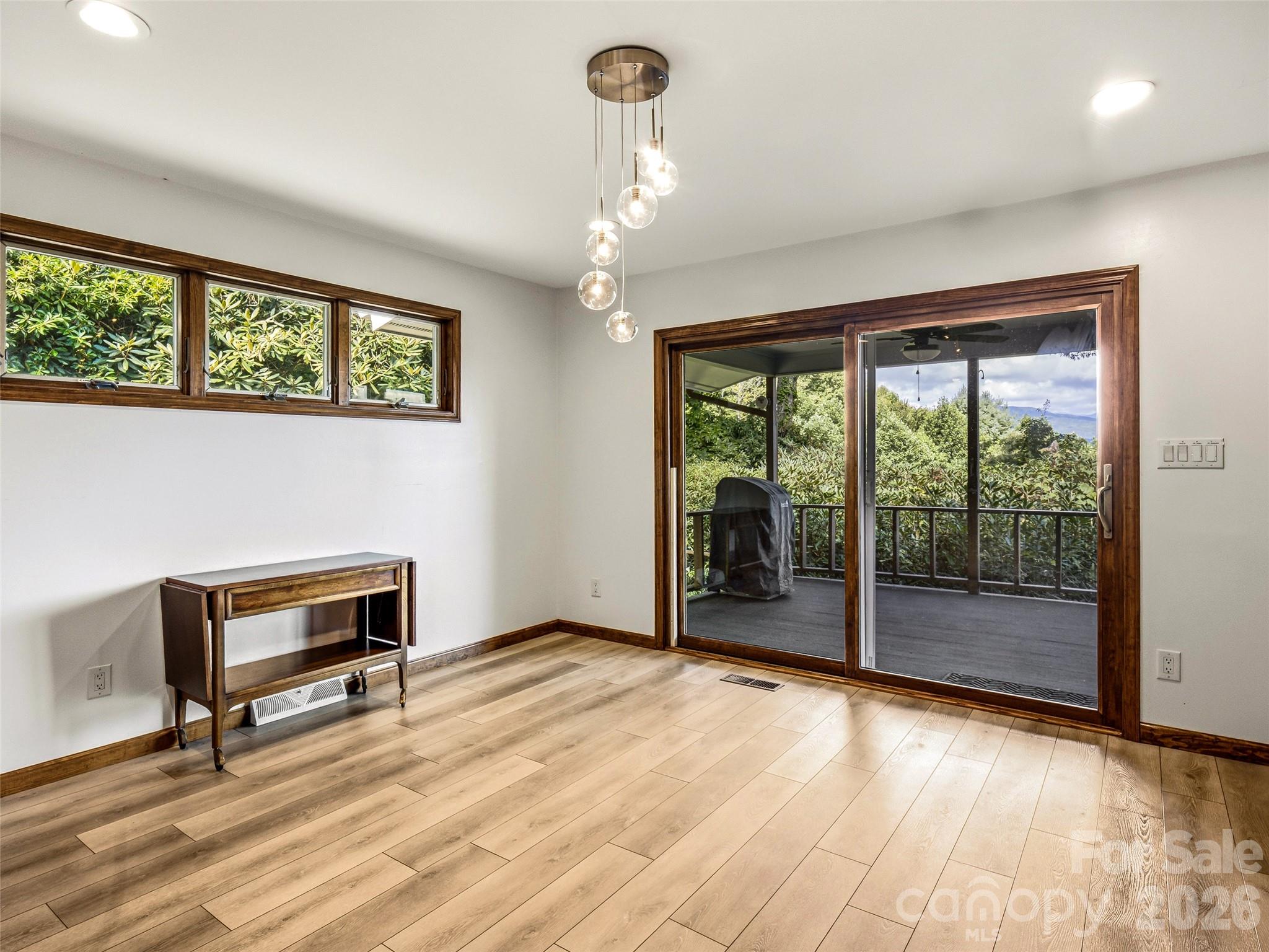 252 Middlemount Road Property Photo 22