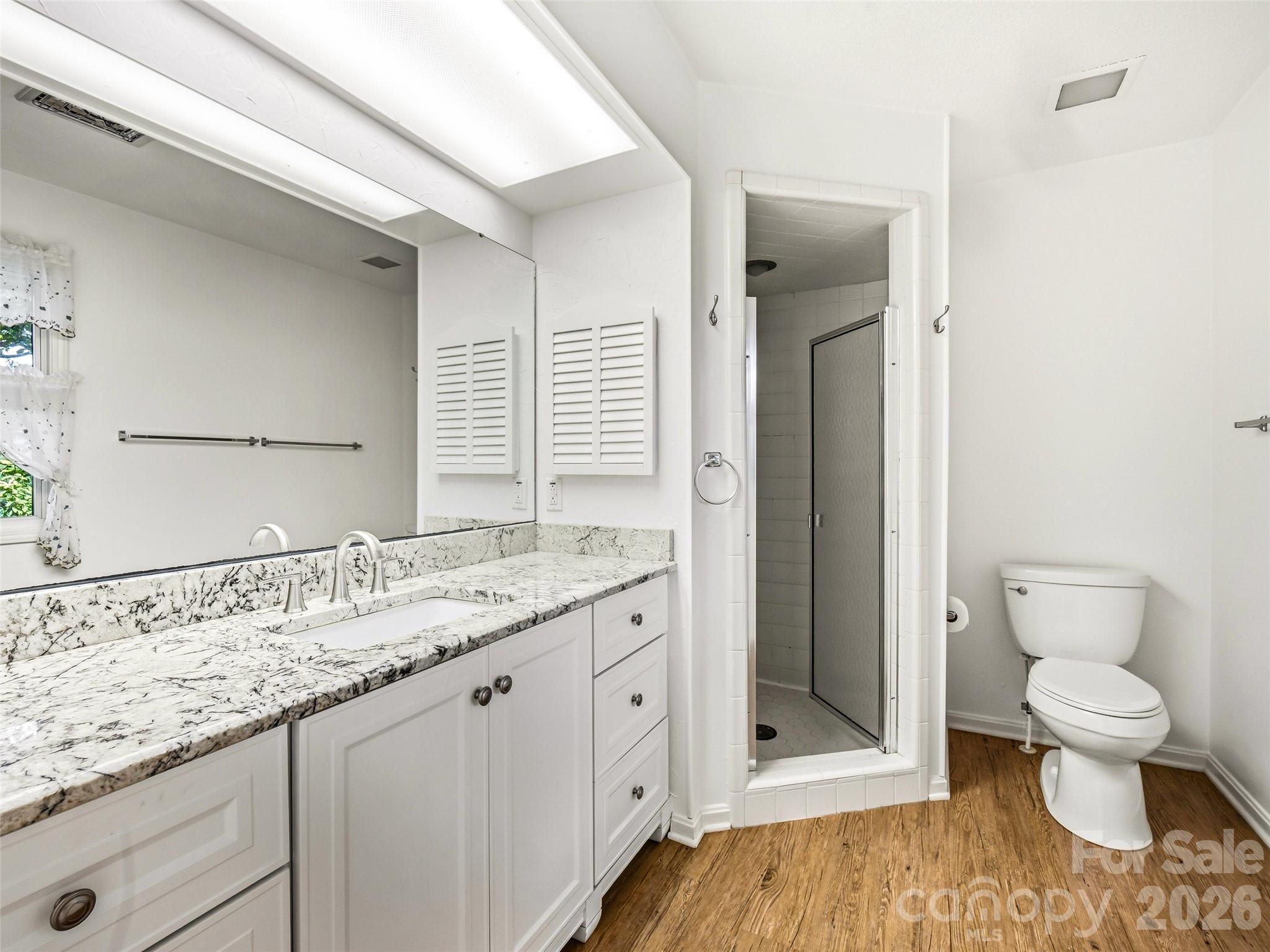252 Middlemount Road Property Photo 26