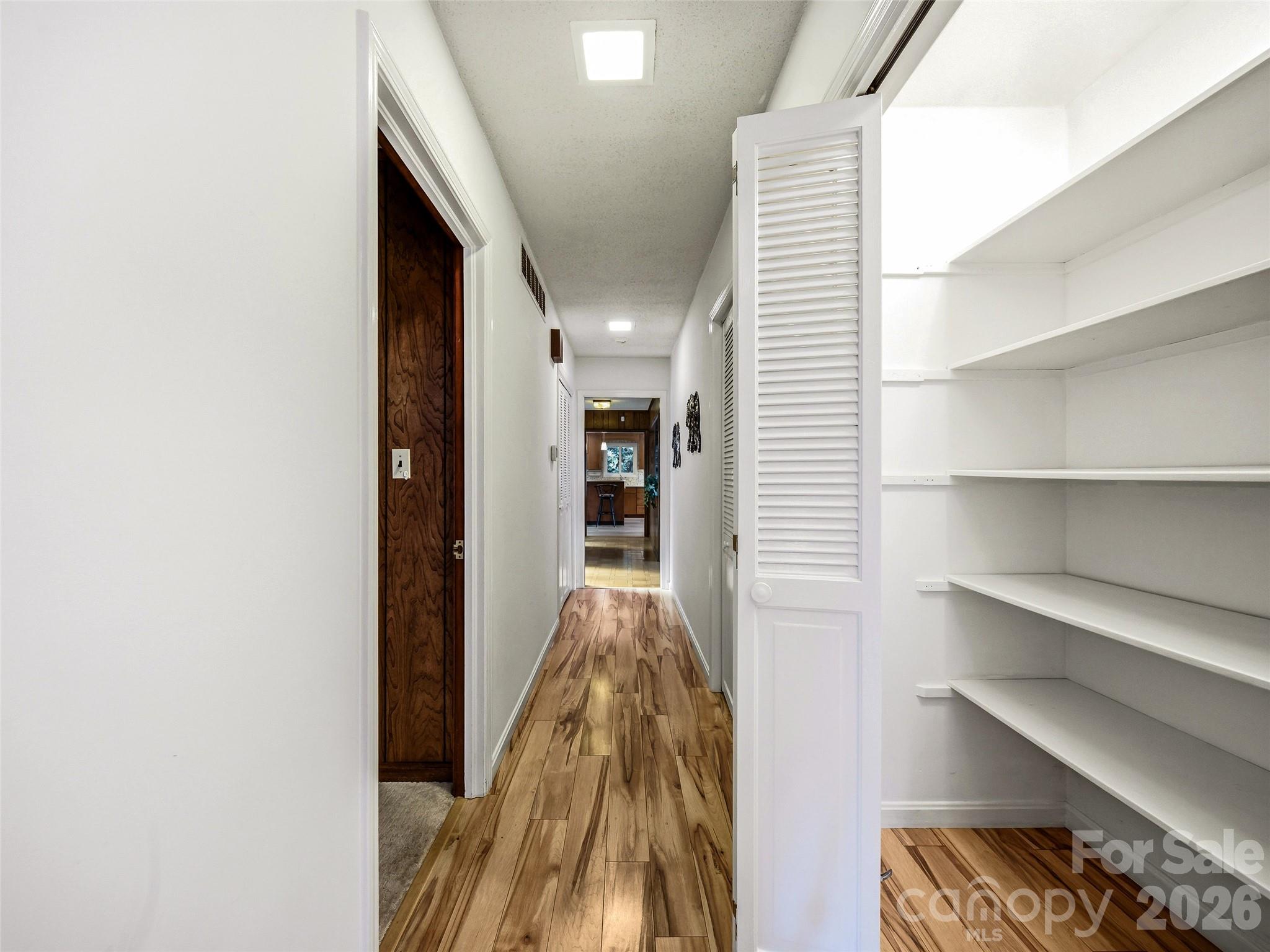 252 Middlemount Road Property Photo 30