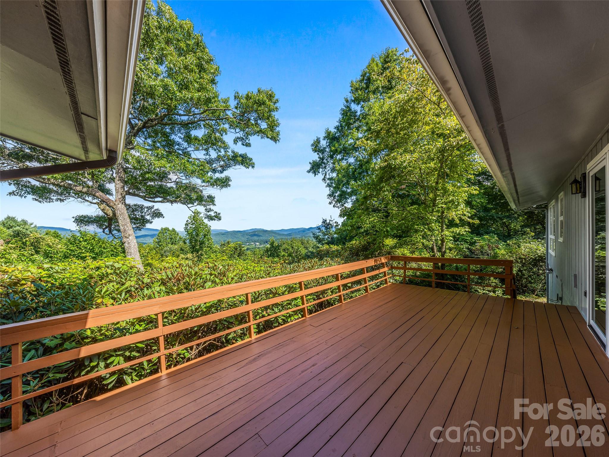 252 Middlemount Road Property Photo 36
