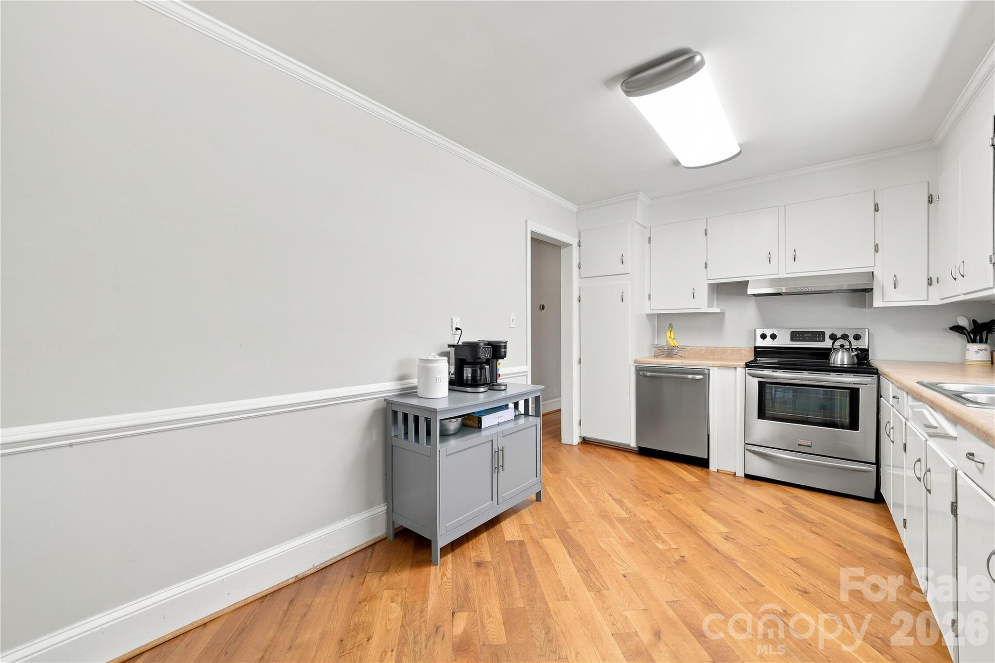 6142 King George Drive Property Photo 13