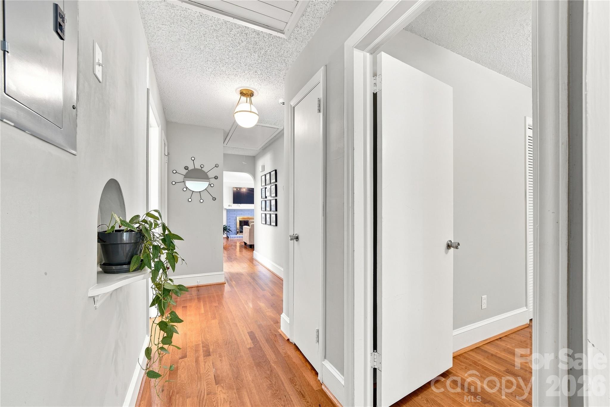6142 King George Drive Property Photo 22