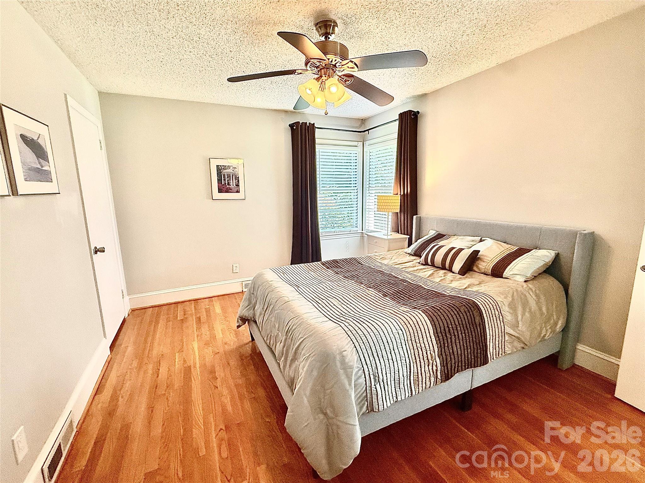 6142 King George Drive Property Photo 23