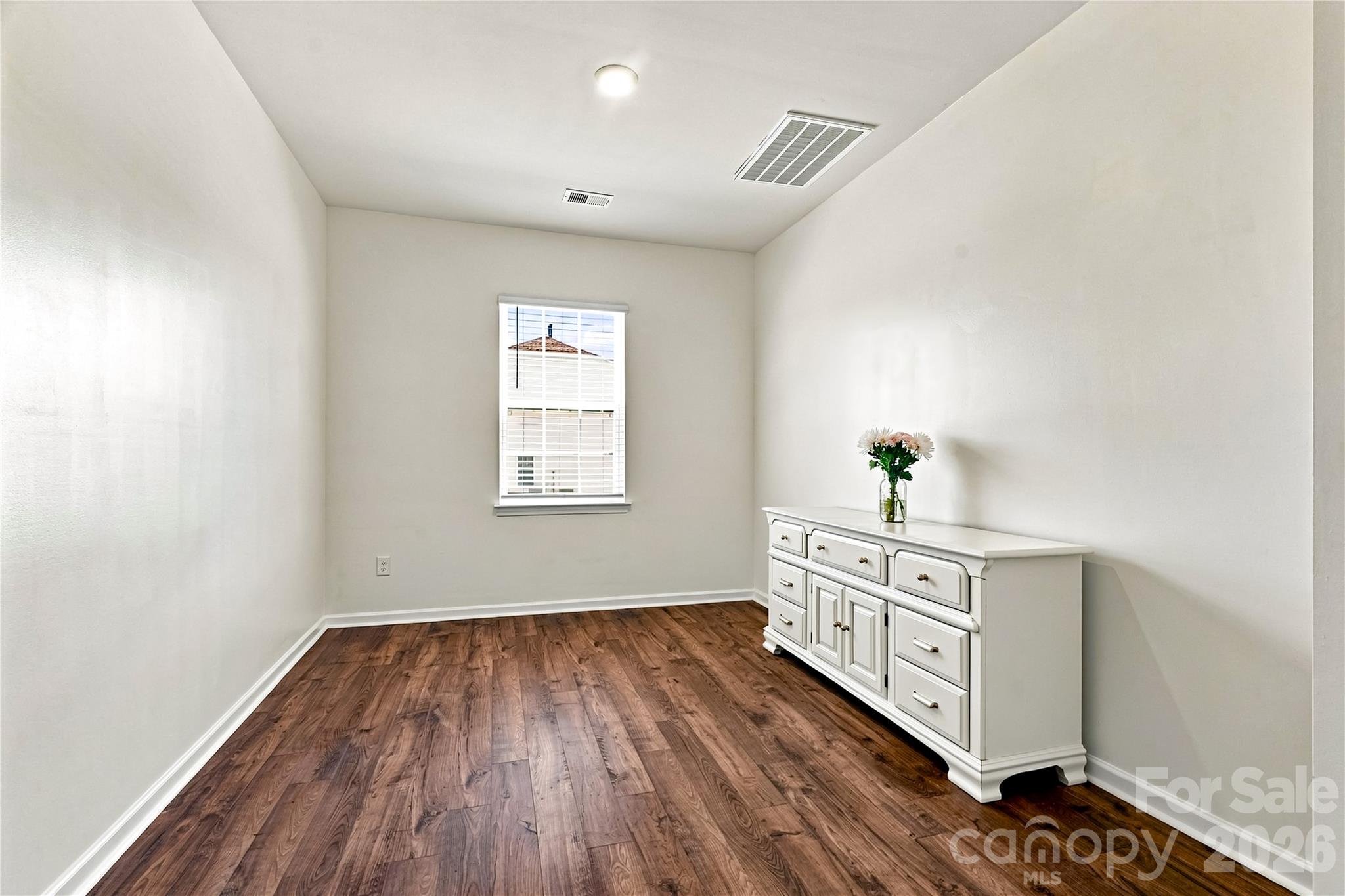 108 Giant Oak Avenue Property Photo 8