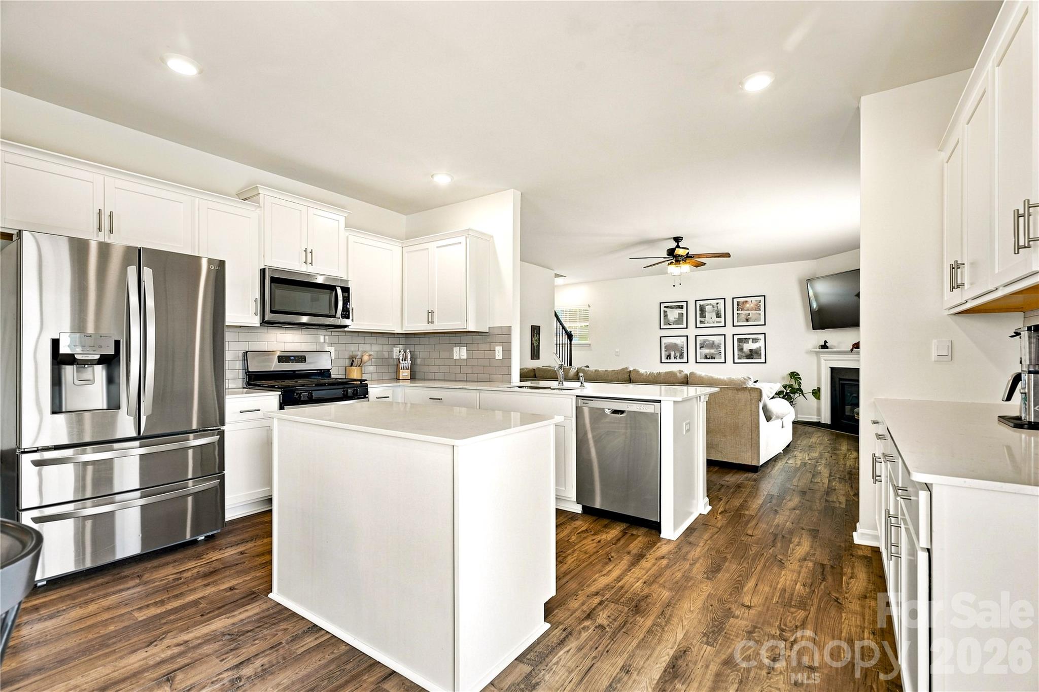 108 Giant Oak Avenue Property Photo 14