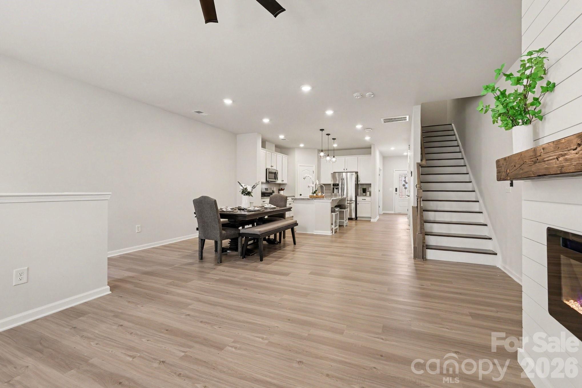 9453 Avery Lilac Lane Property Photo 11