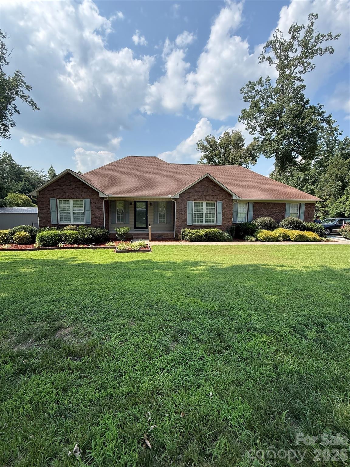 1005 Spring Rock Drive Property Photo 1