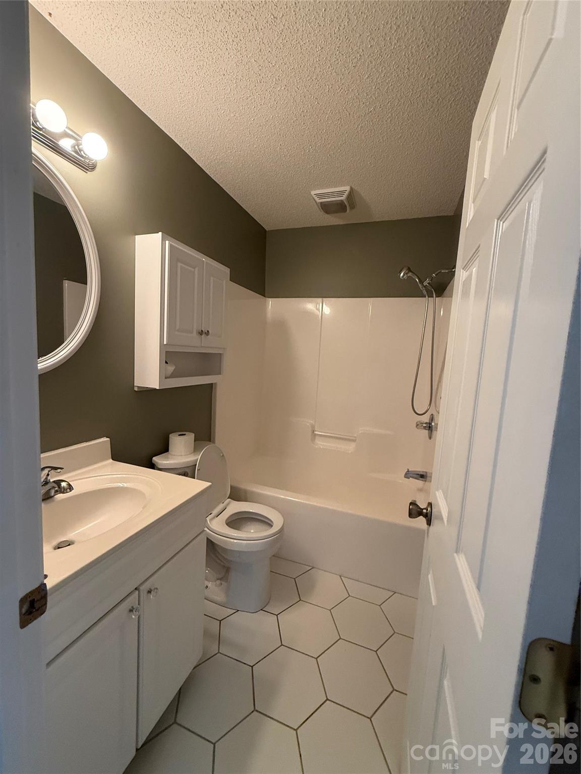 1005 Spring Rock Drive Property Photo 14