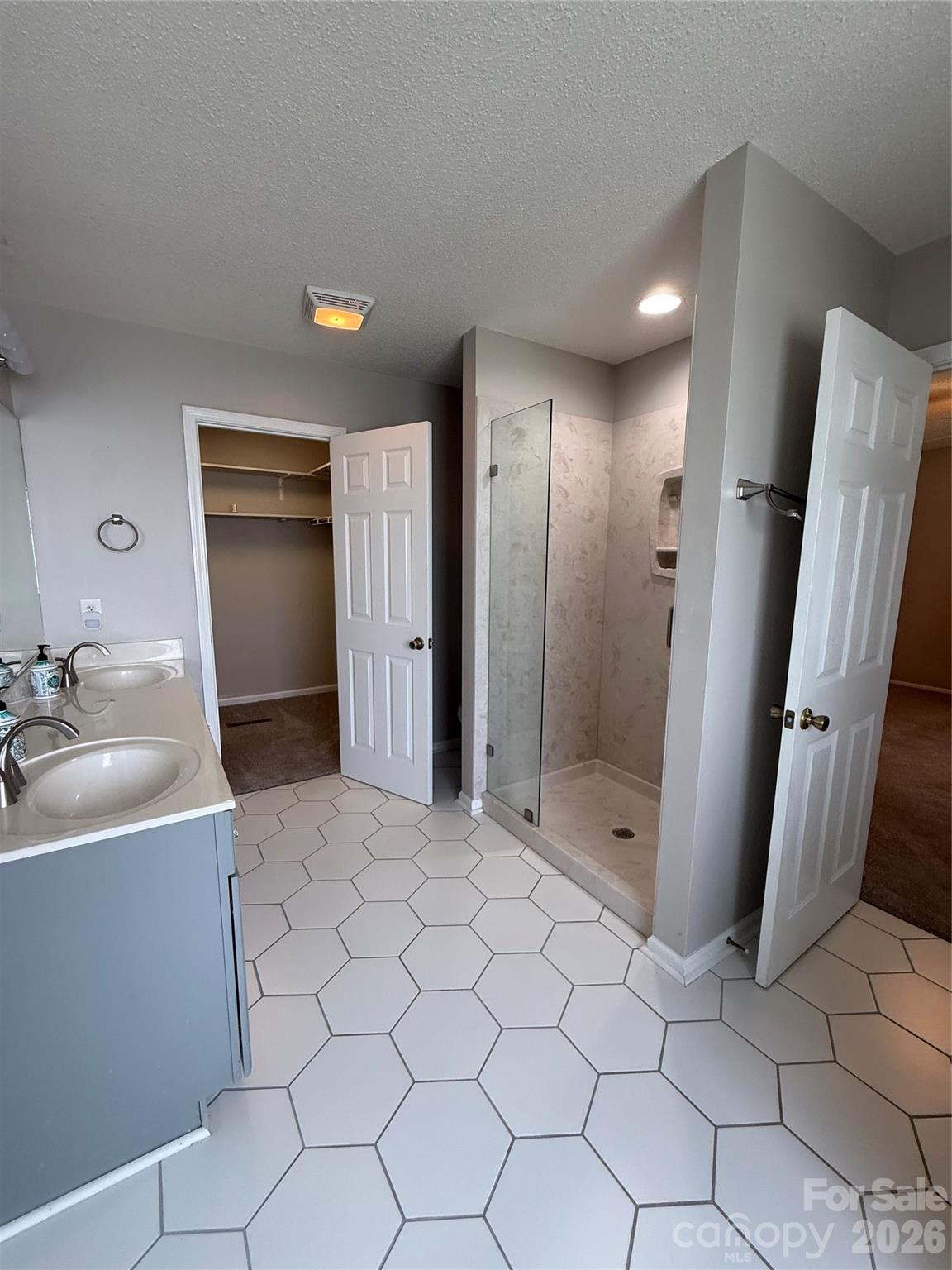 1005 Spring Rock Drive Property Photo 24