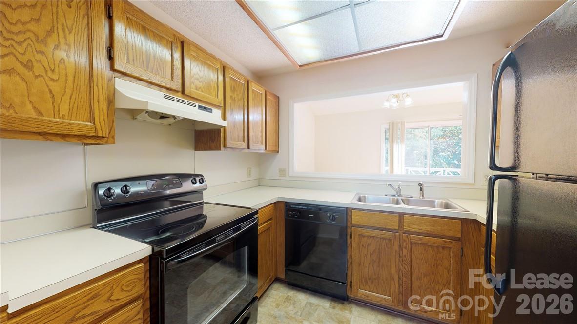 5622 Amity Springs Drive Property Photo 6