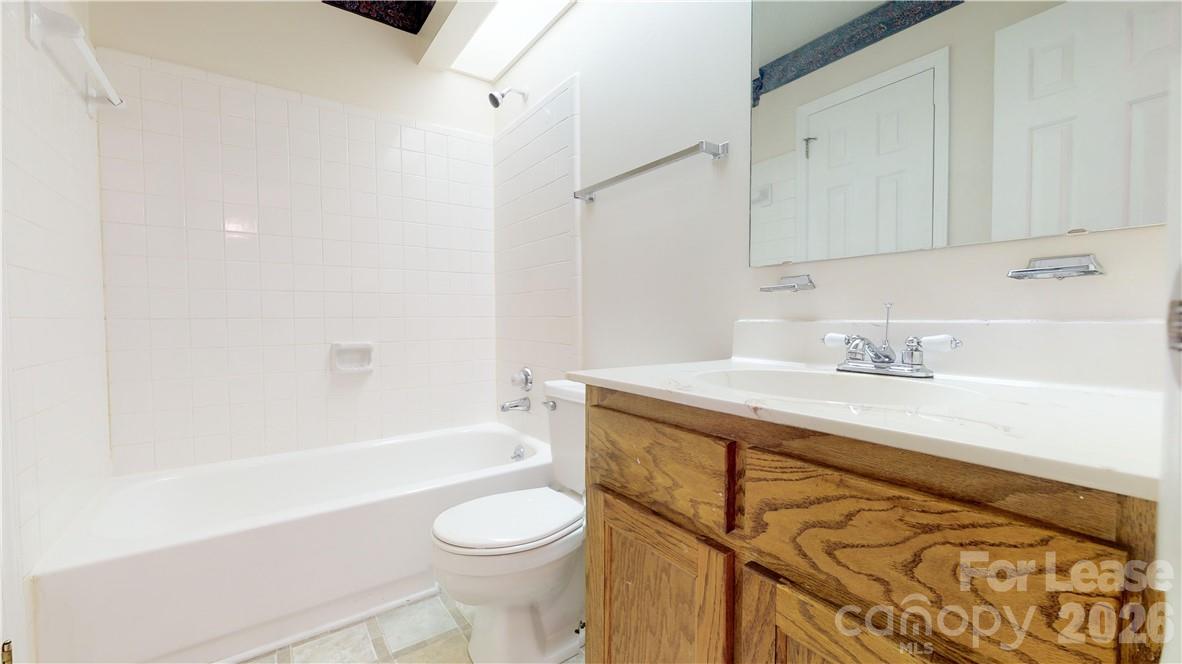 5622 Amity Springs Drive Property Photo 13