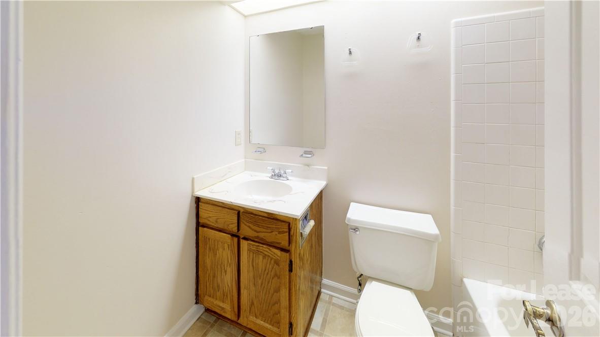 5622 Amity Springs Drive Property Photo 18