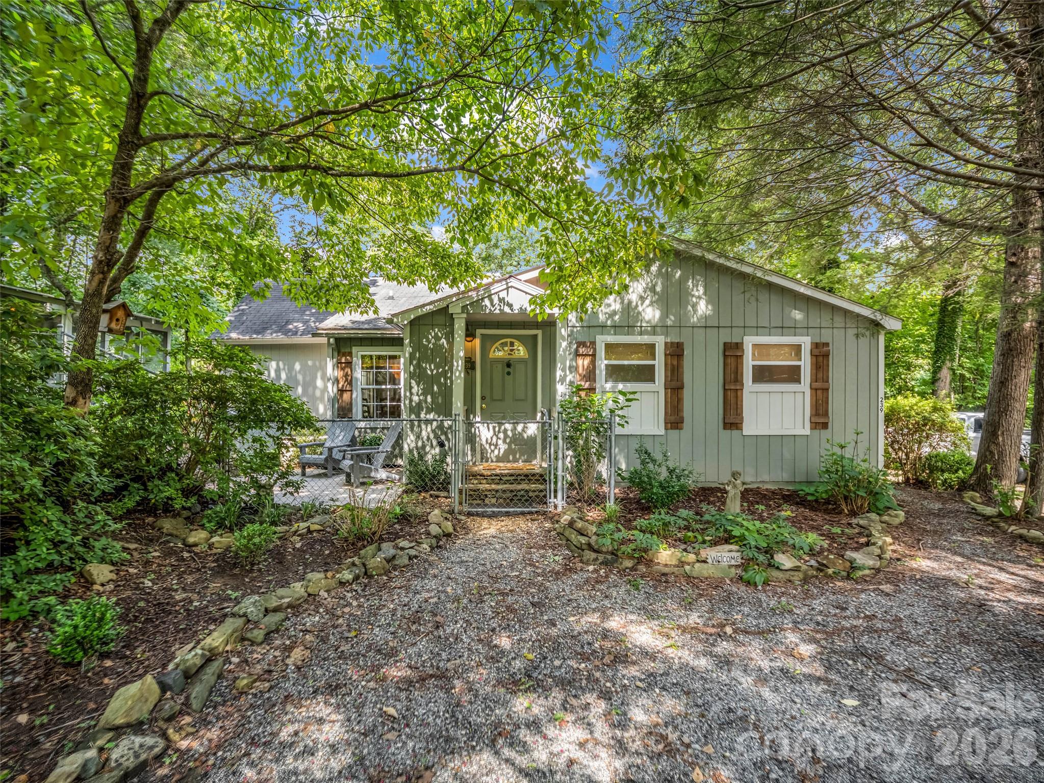 239 Havnaers Point Property Photo 2