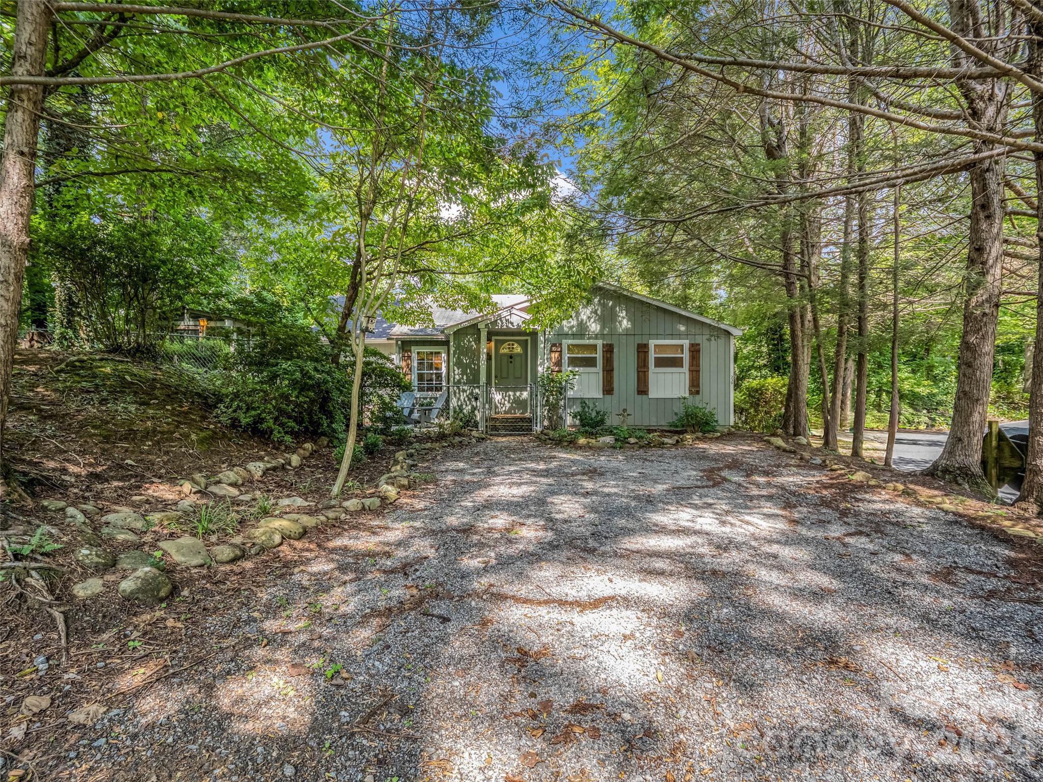 239 Havnaers Point Property Photo 3