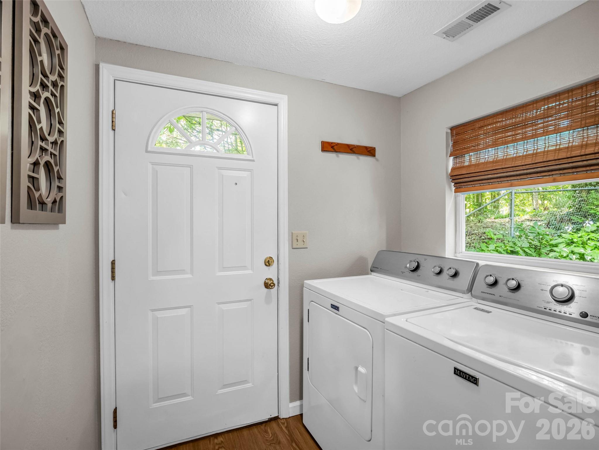 239 Havnaers Point Property Photo 8