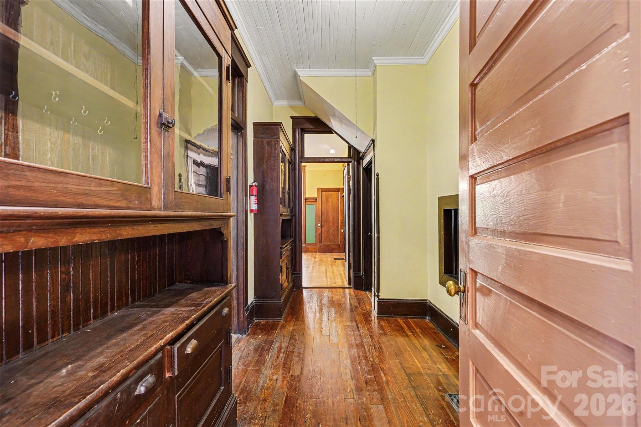 810 E Franklin Street Property Photo 23