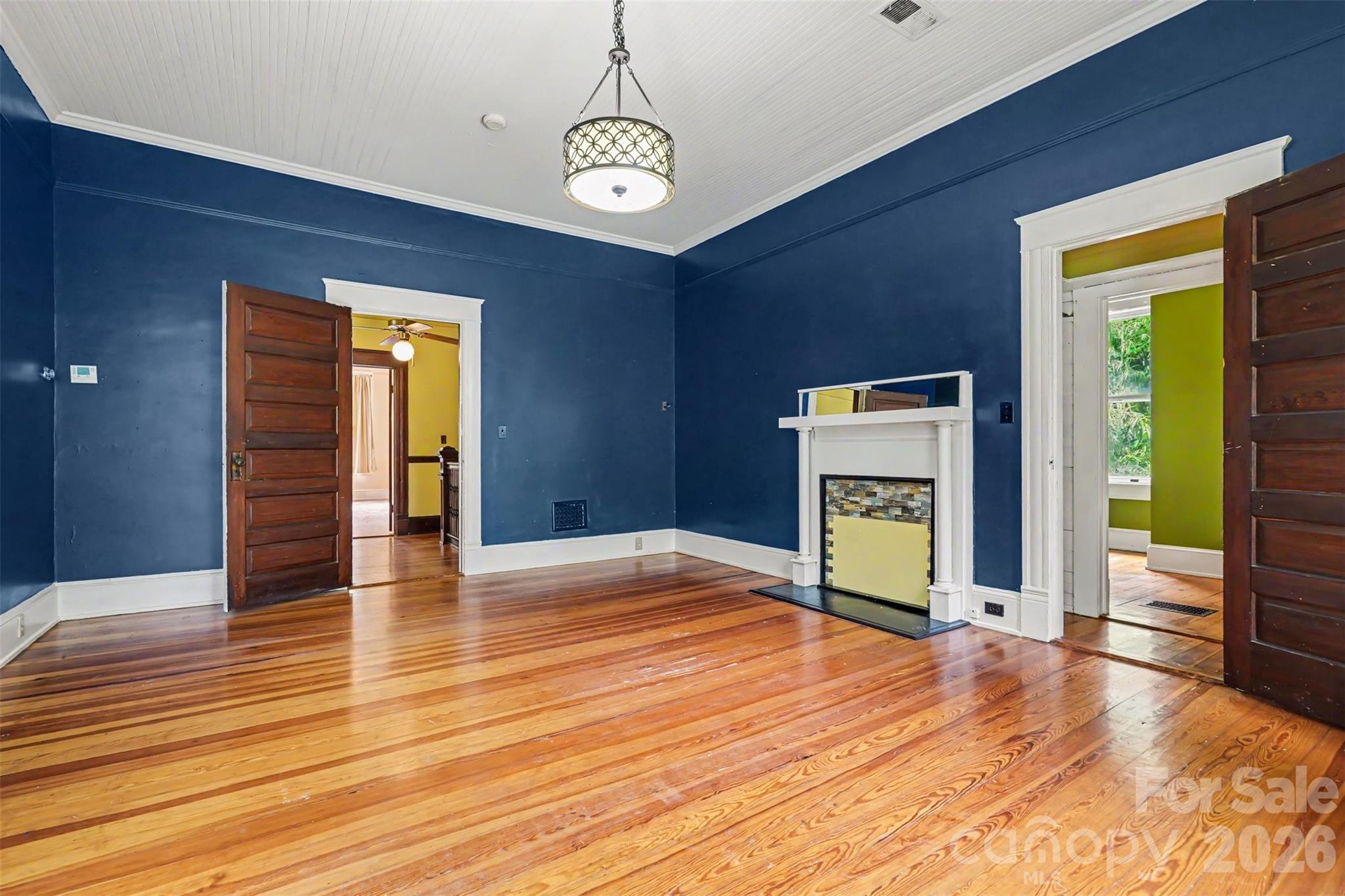 810 E Franklin Street Property Photo 31