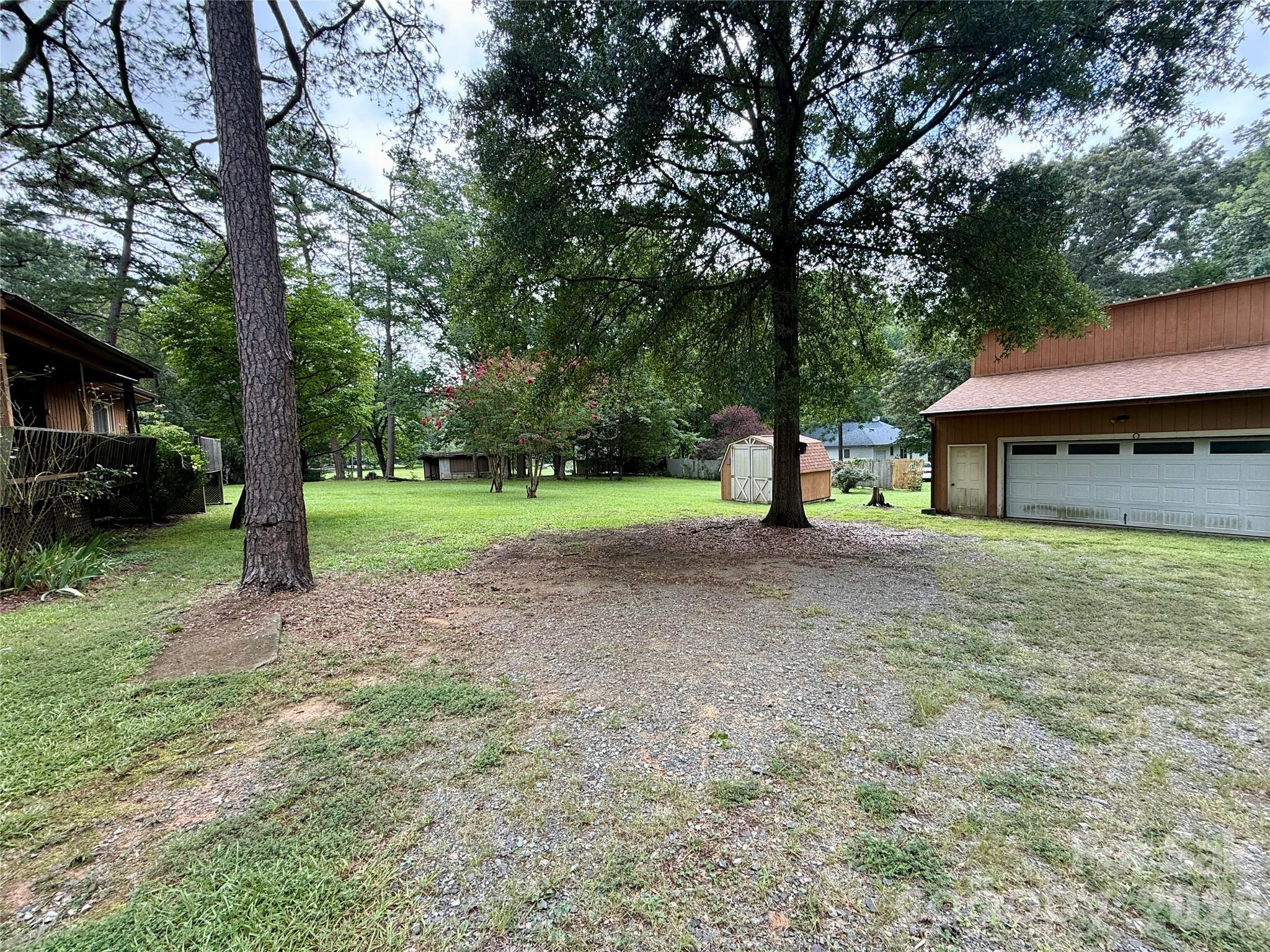 8000 Hedrick Circle Property Photo 10