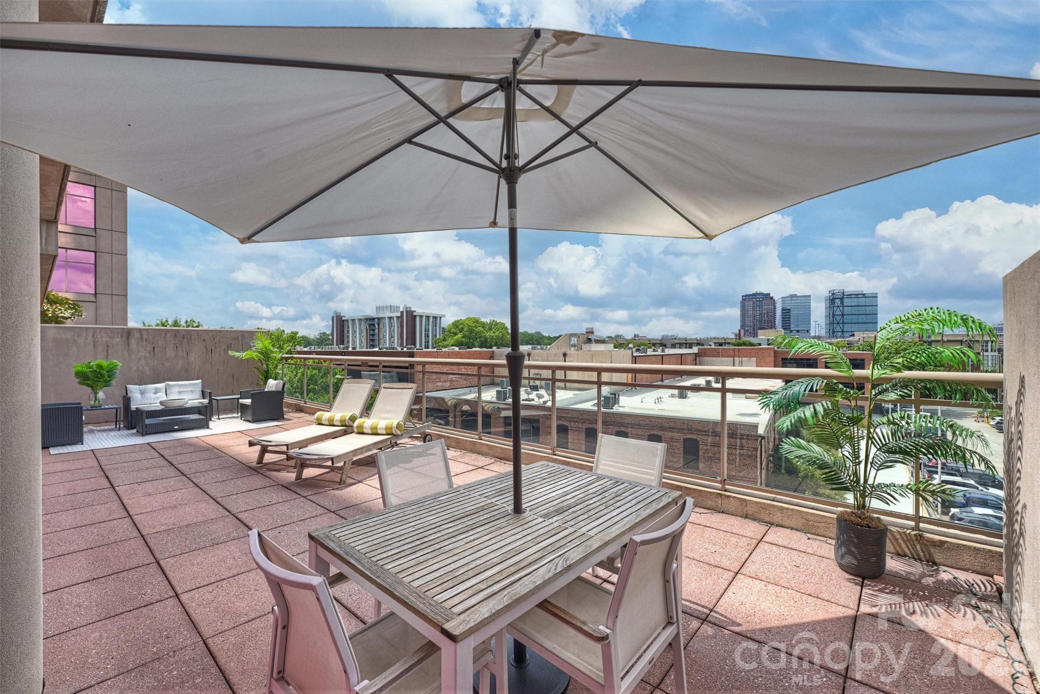 315 Arlington Avenue 504 Property Photo 7