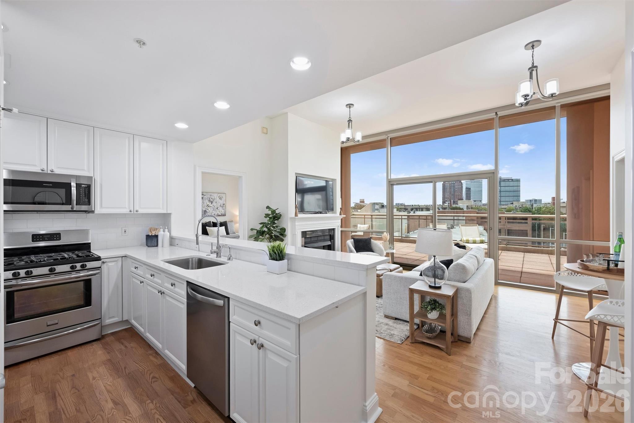 315 Arlington Avenue 504 Property Photo 13